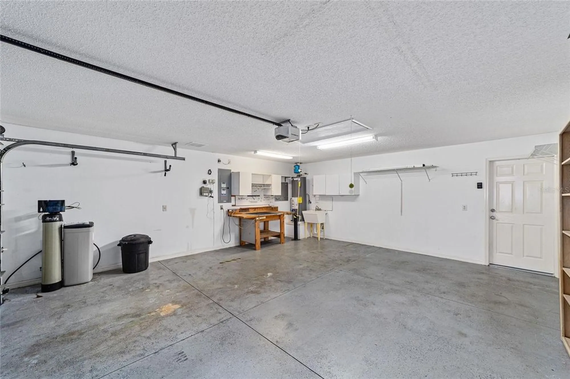 Property Slideshow image 27 of 34 | 290 jefferson ln, The Villages, FL, 32162