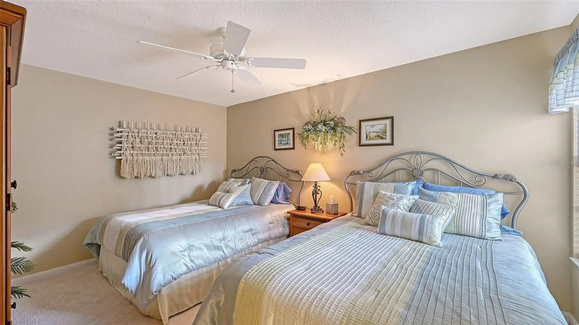 Property Slideshow image 29 of 87 | 5770 ivrea dr, Sarasota, FL, 34238