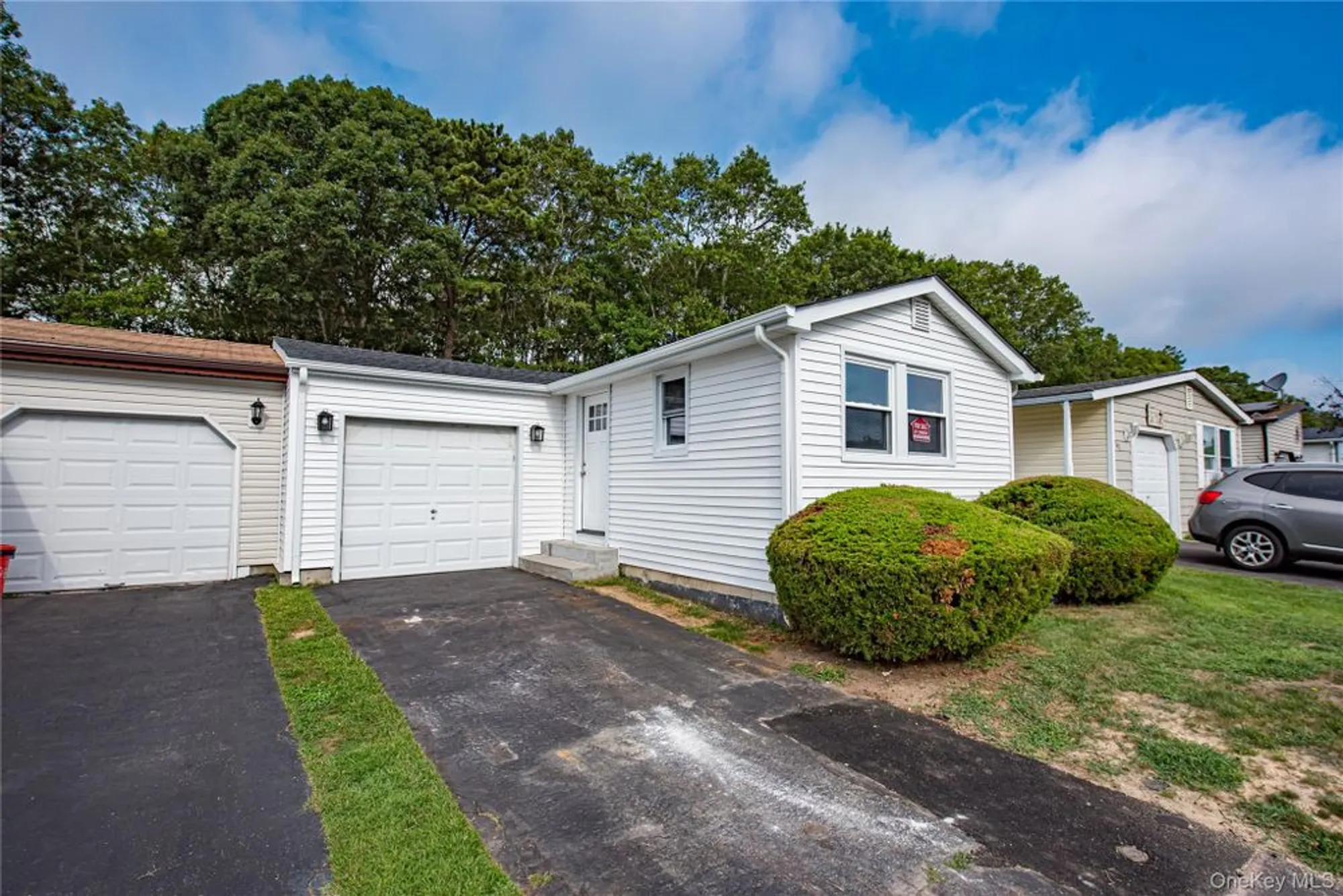Property Slideshow image 3 of 23 | 145 village cir, Manorville, NY, 11949