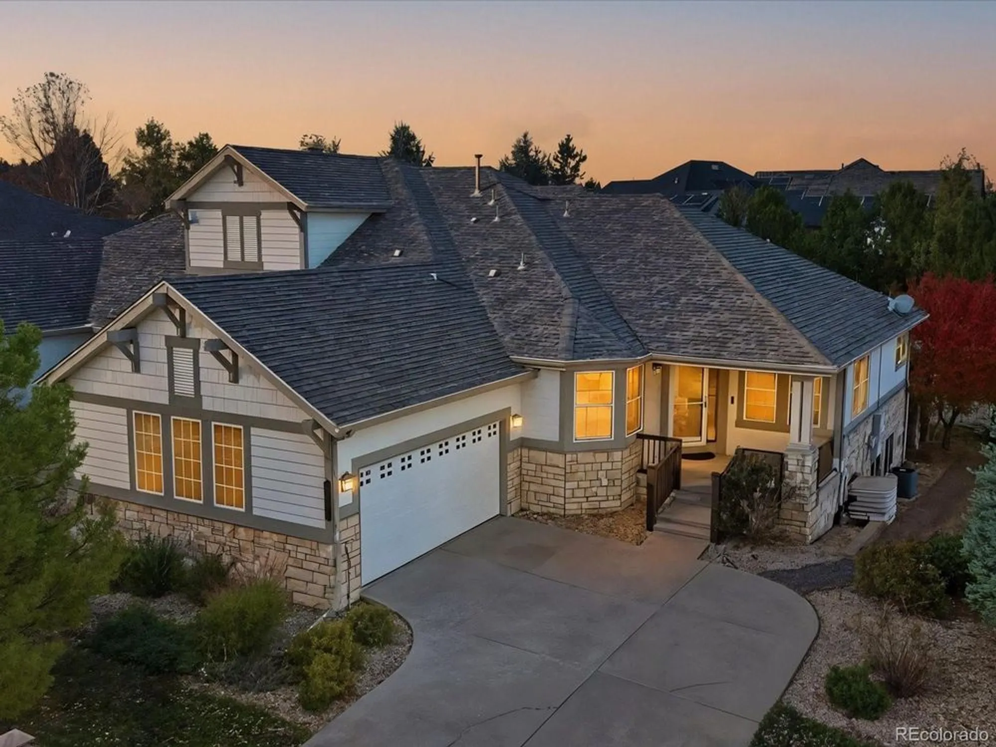 Property Slideshow image 1 of 32 | 22383 e heritage pkwy, Aurora, CO, 80016