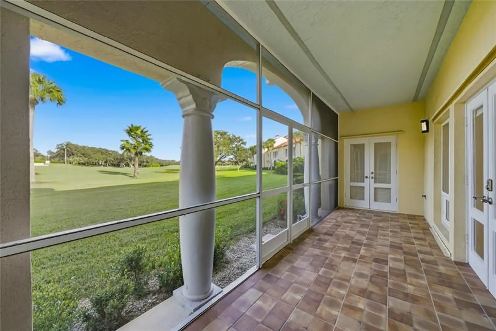 Property Slideshow image 24 of 29 | 5060 harmony cir apt 104, Vero Beach, FL, 32967