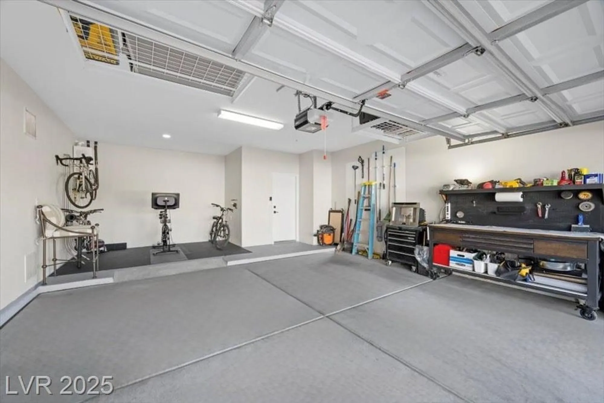 Property Slideshow image 22 of 35 | 2321 hot oak ridge st, Las Vegas, NV, 89134