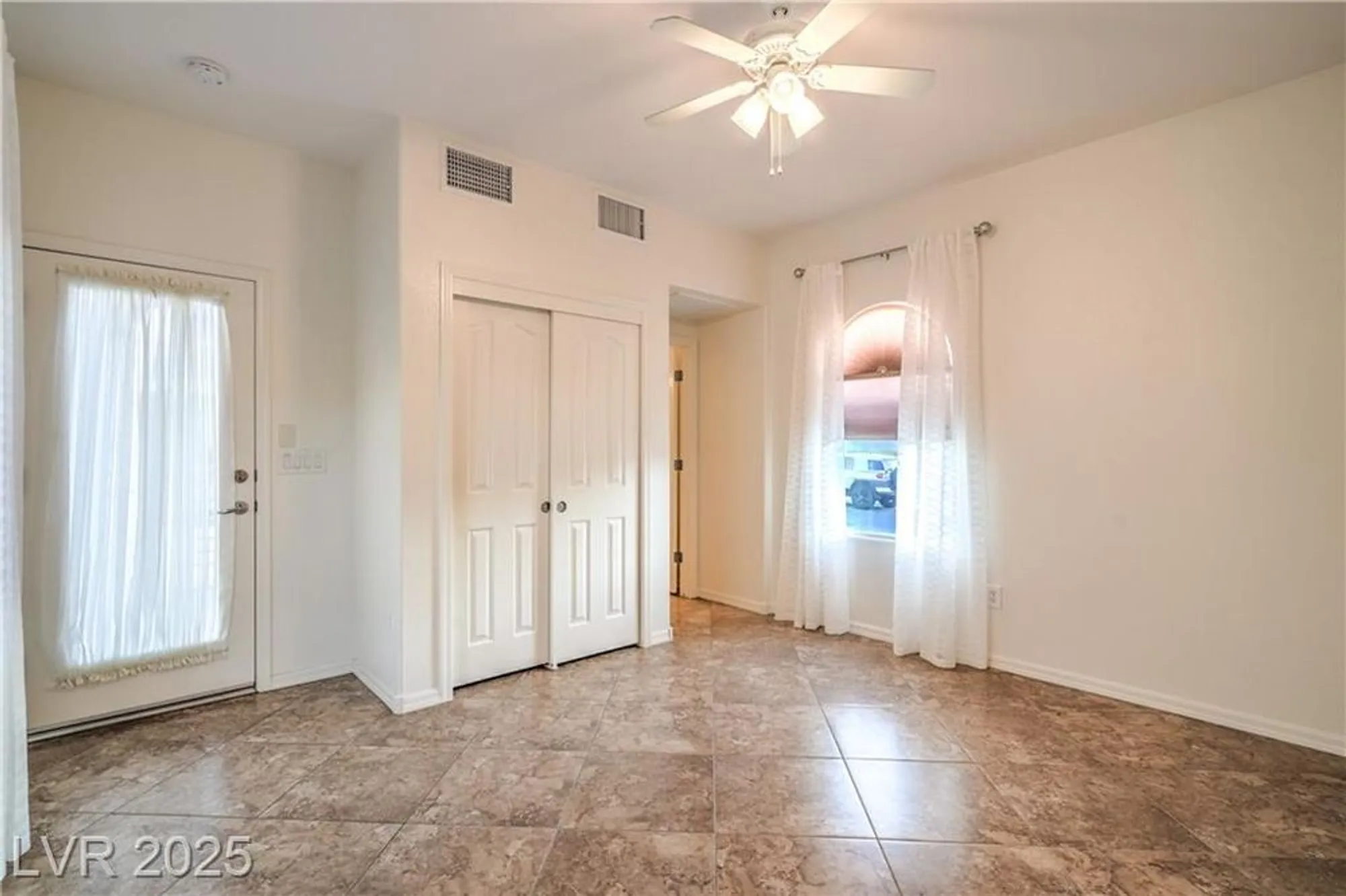 Property Slideshow image 29 of 52 | 2148 shadow canyon dr, Henderson, NV, 89044