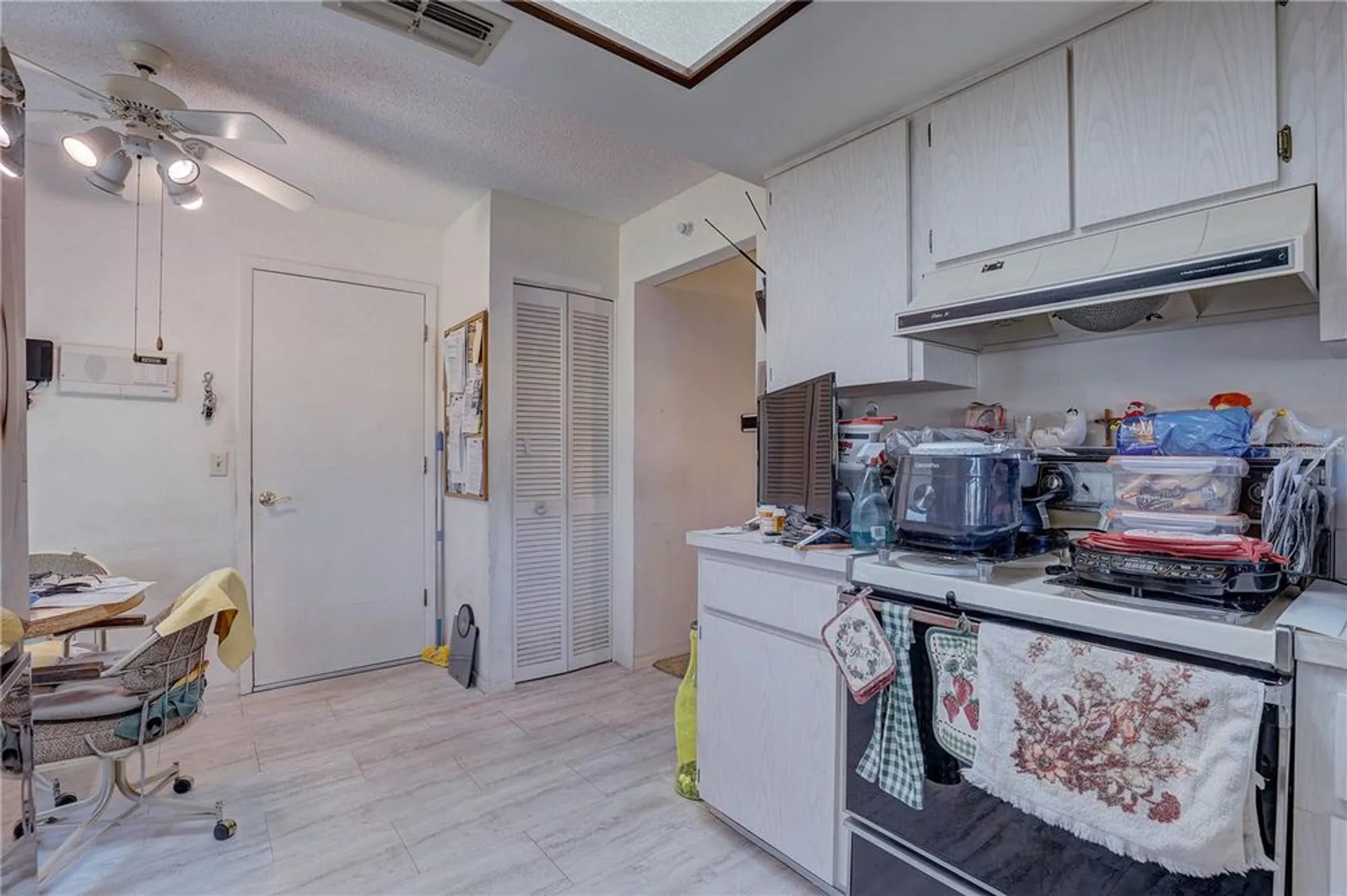 Property Slideshow image 14 of 55 | 9643 noble ct, New Port Richey, FL, 34655