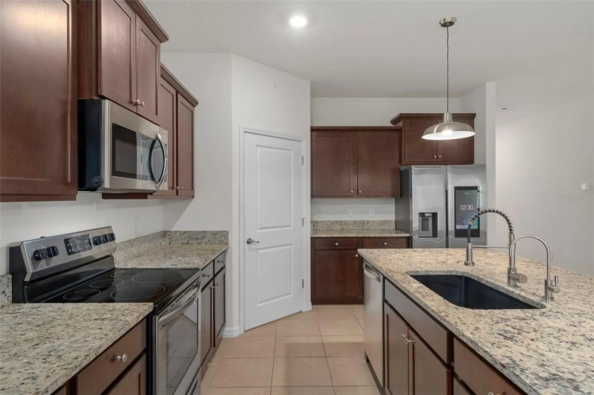 Property Slideshow image 13 of 50 | 12735 eastpointe dr, Dade City, FL, 33525