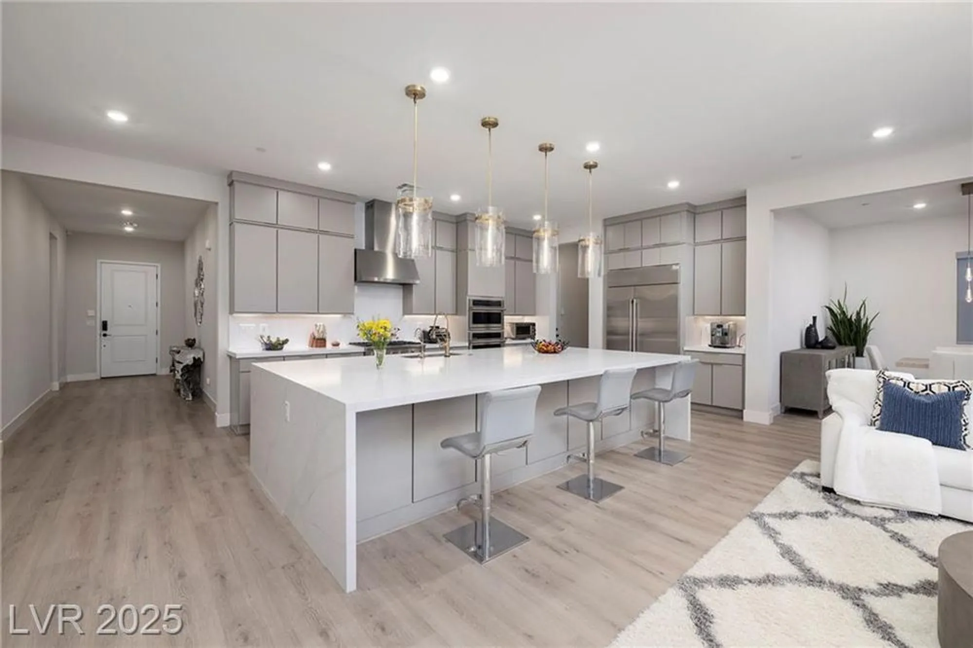 Property Slideshow image 13 of 63 | 351 tigullio ave, Henderson, NV, 89011