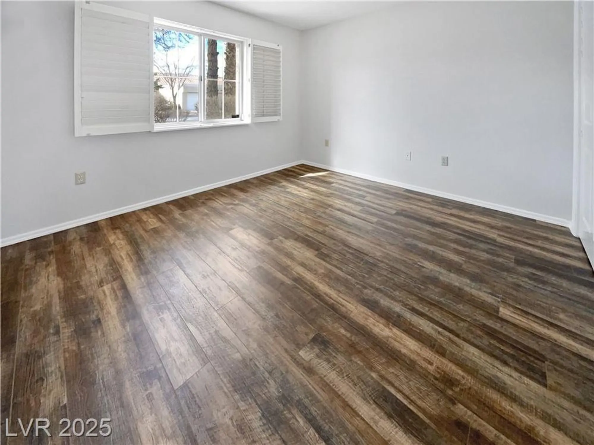 Property Slideshow image 15 of 23 | 2456 palmridge dr, Las Vegas, NV, 89134