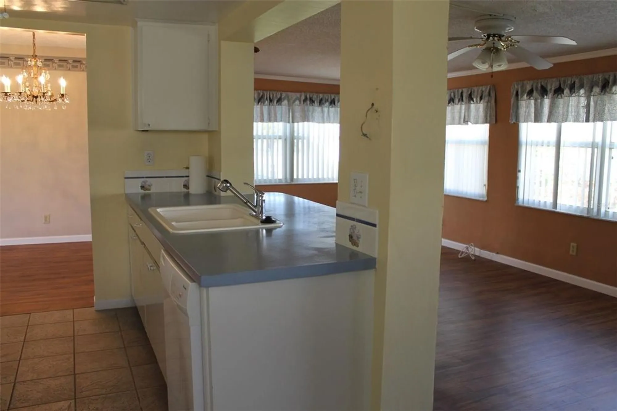 Property Slideshow image 9 of 25 | 4251 100th ave, Pinellas Park, FL, 33782