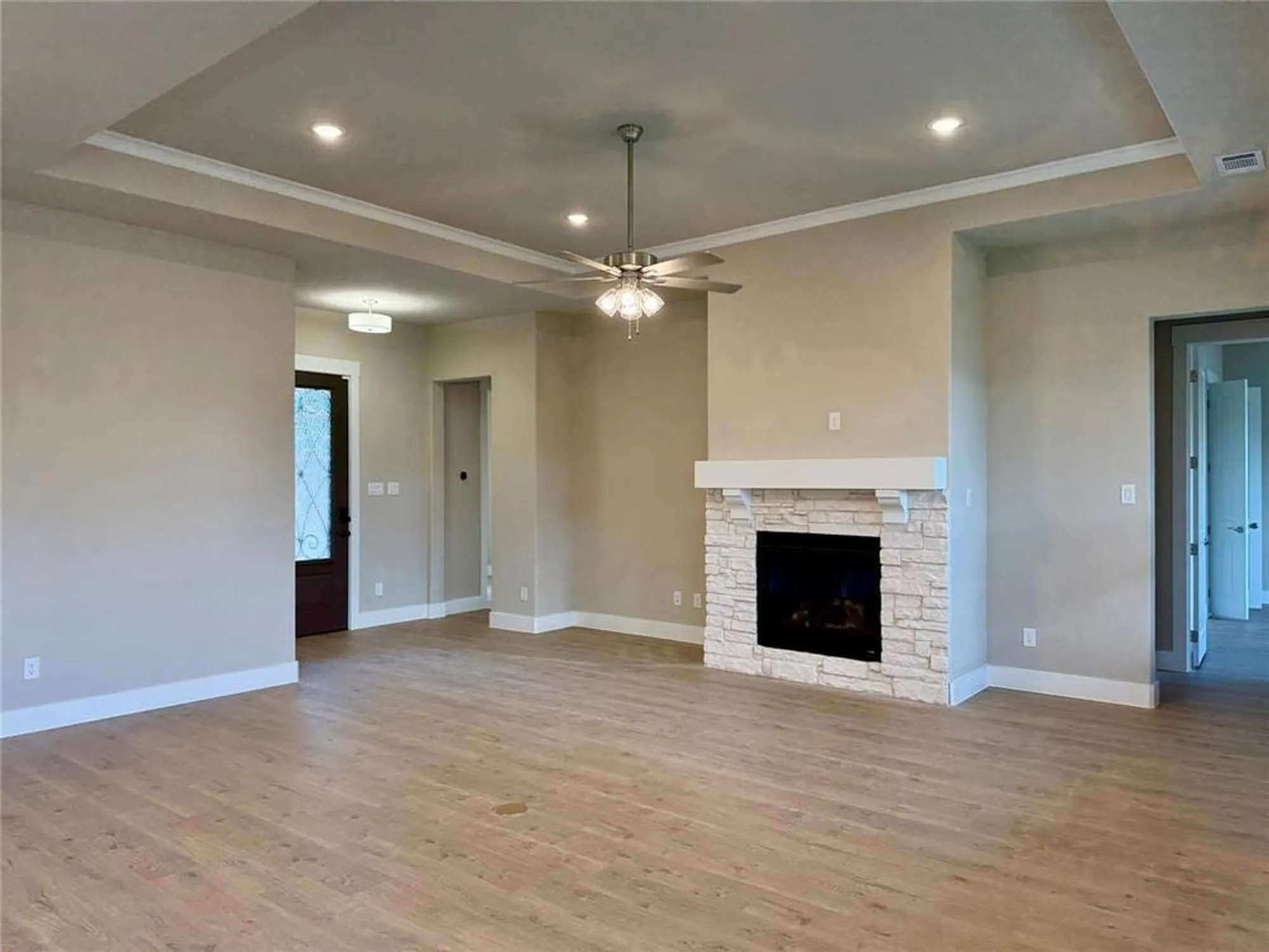 Property Slideshow image 5 of 16 | 901 capella ln, Mansfield, TX, 76063