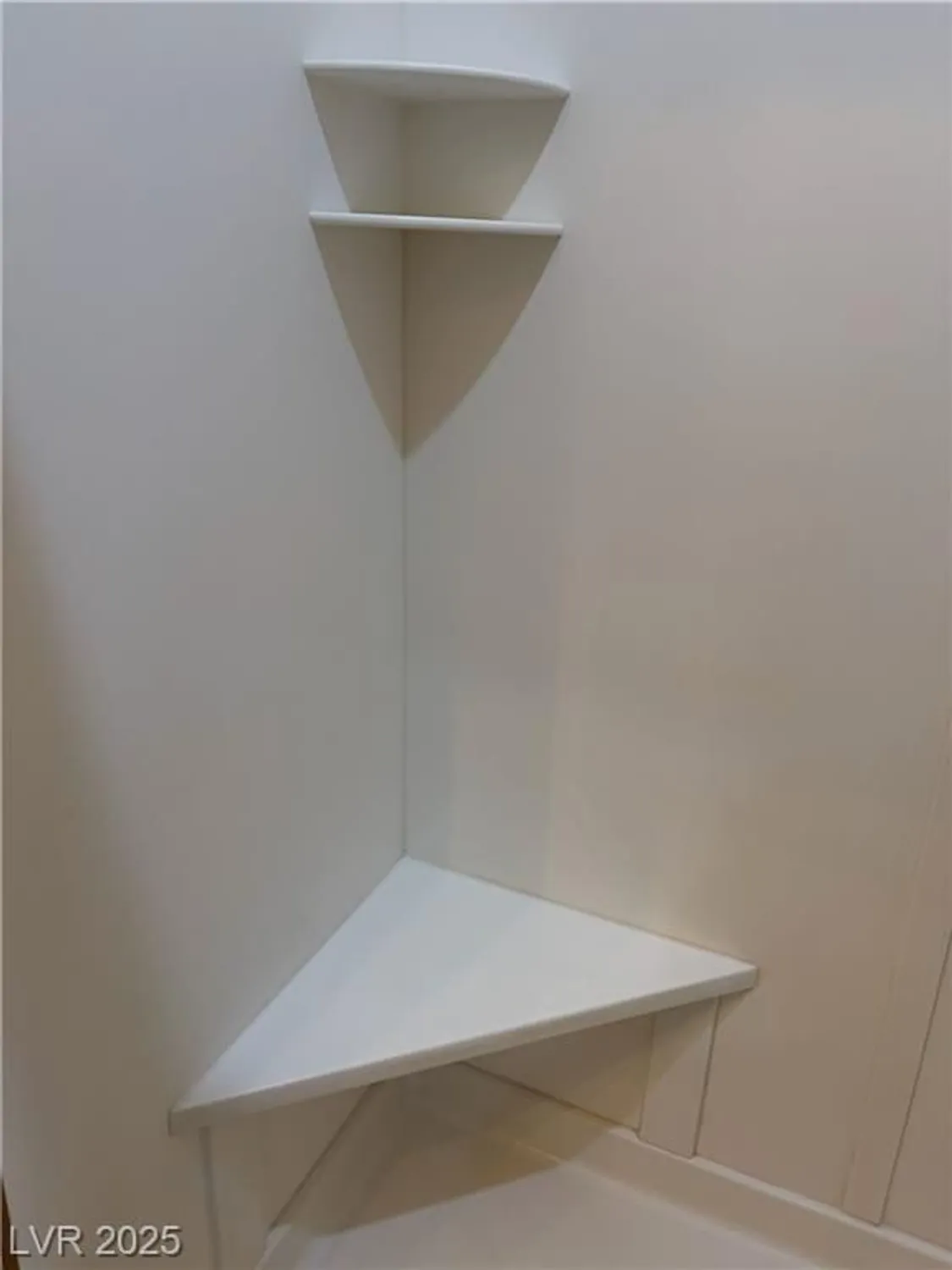 Property Slideshow image 23 of 51 | 2484 galaxy cluster st, Henderson, NV, 89044