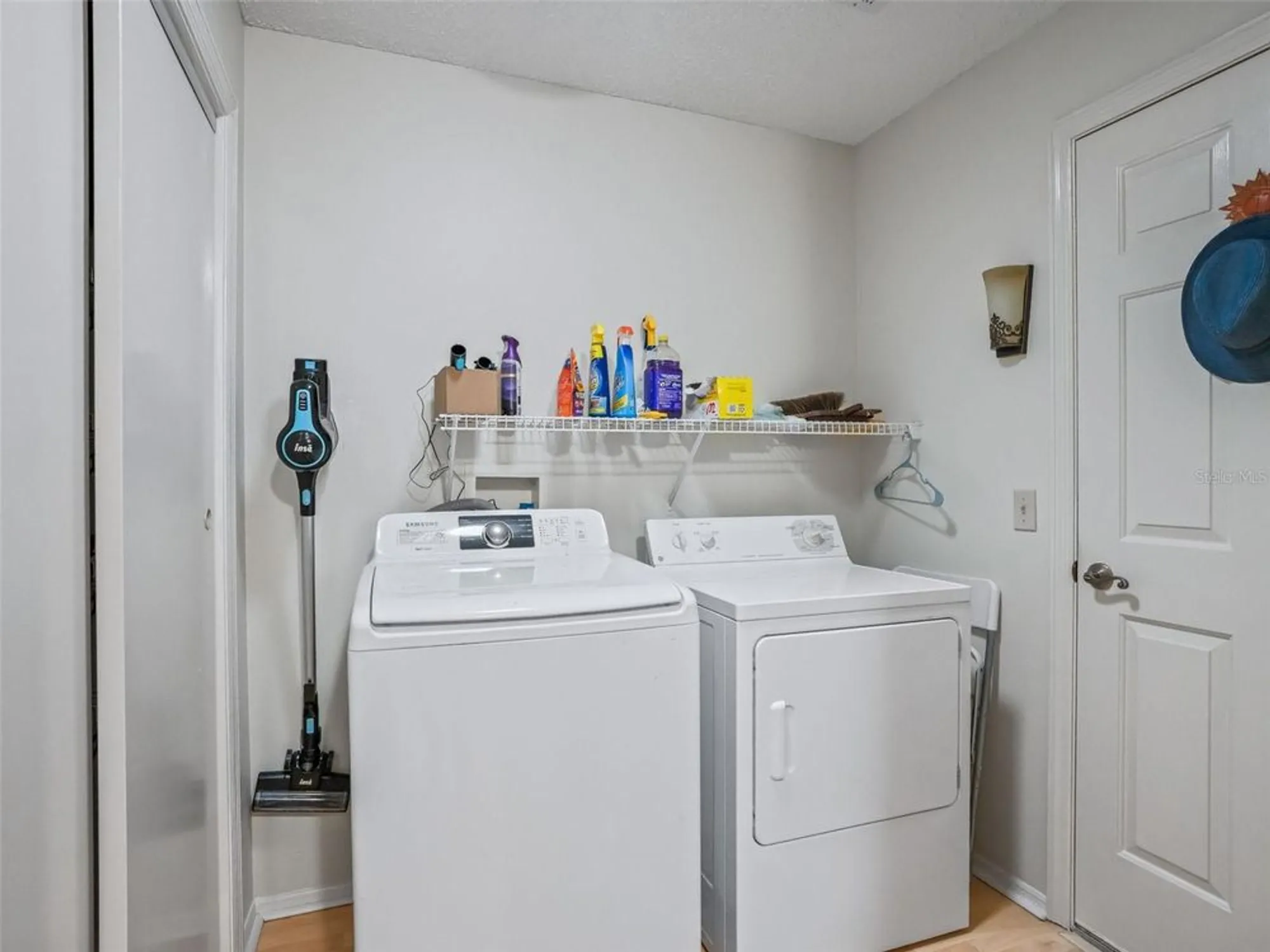 Property Slideshow image 10 of 27 | 1717 campos dr, The Villages, FL, 32162