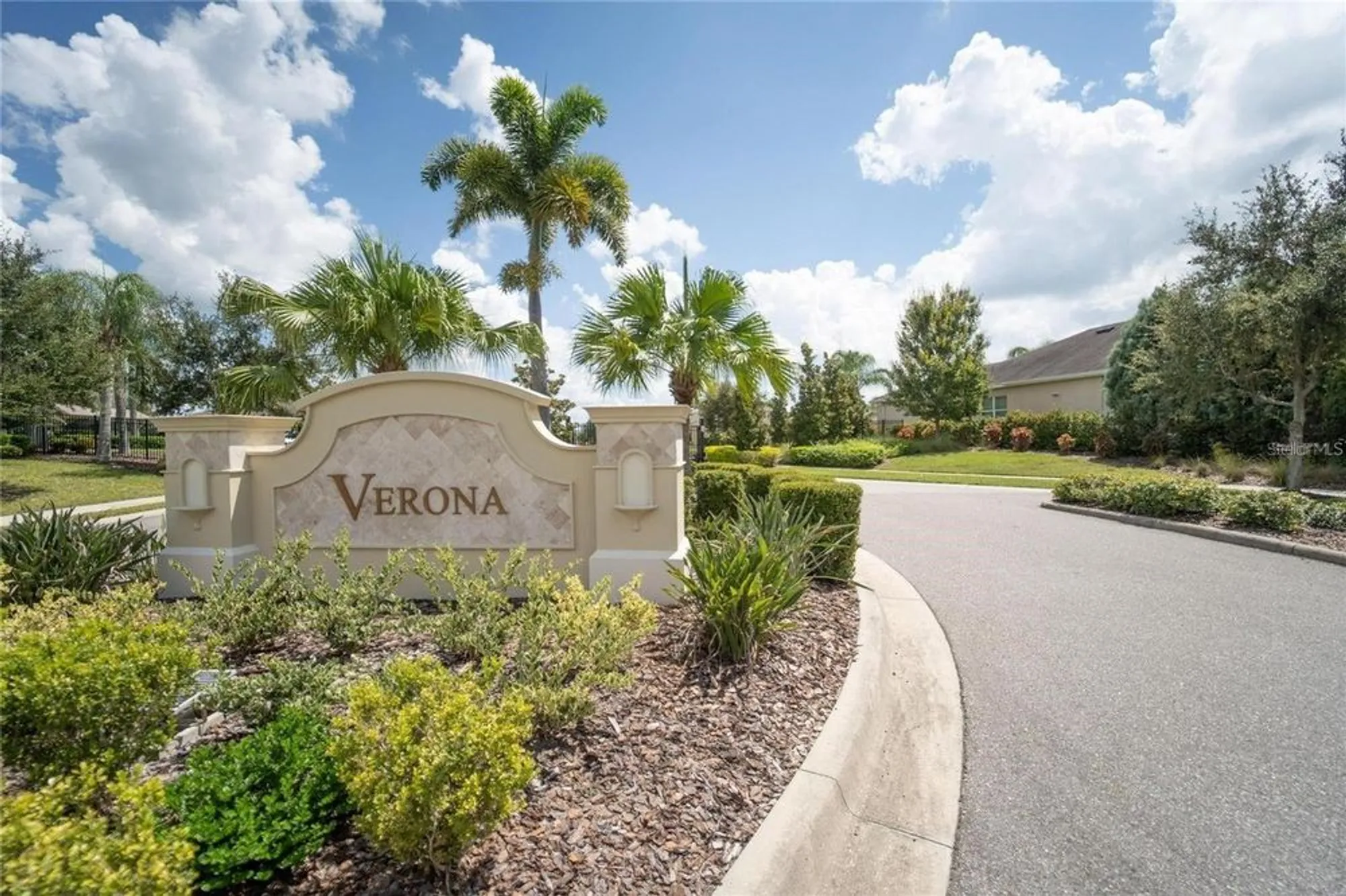 Property Slideshow image 53 of 71 | 718 chipper dr, Sun City Center, FL, 33573