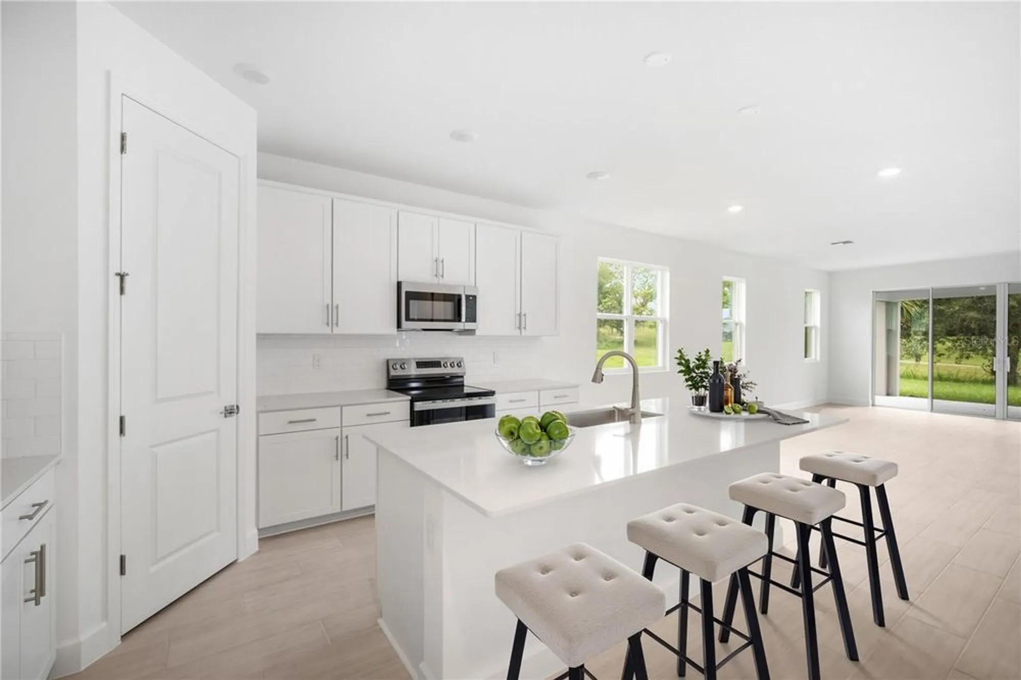 Property Slideshow image 12 of 46 | 9229 players dr, Weeki Wachee, FL, 34613