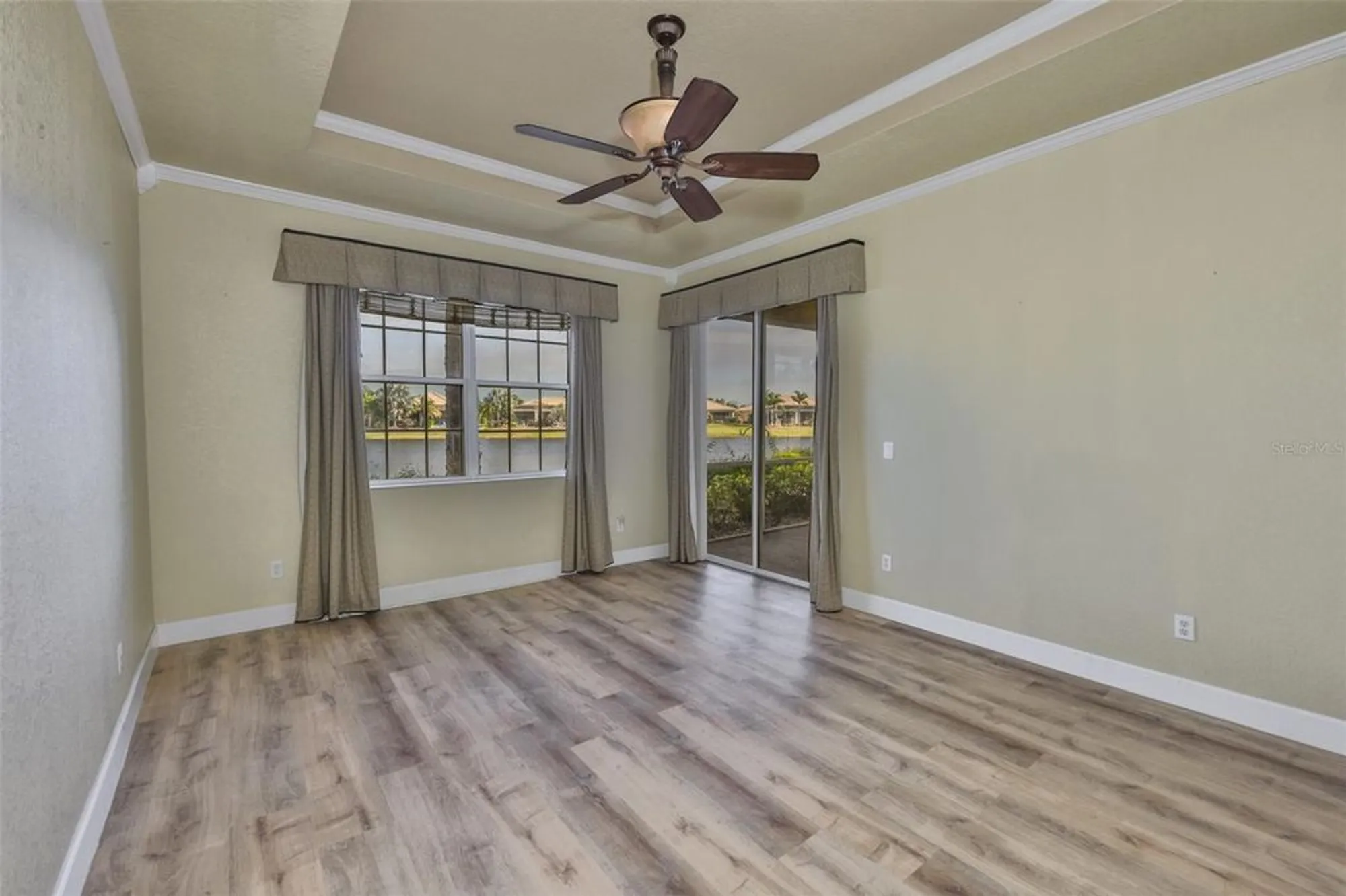 Property Slideshow image 25 of 53 | 1324 emerald dunes dr, Sun City Center, FL, 33573