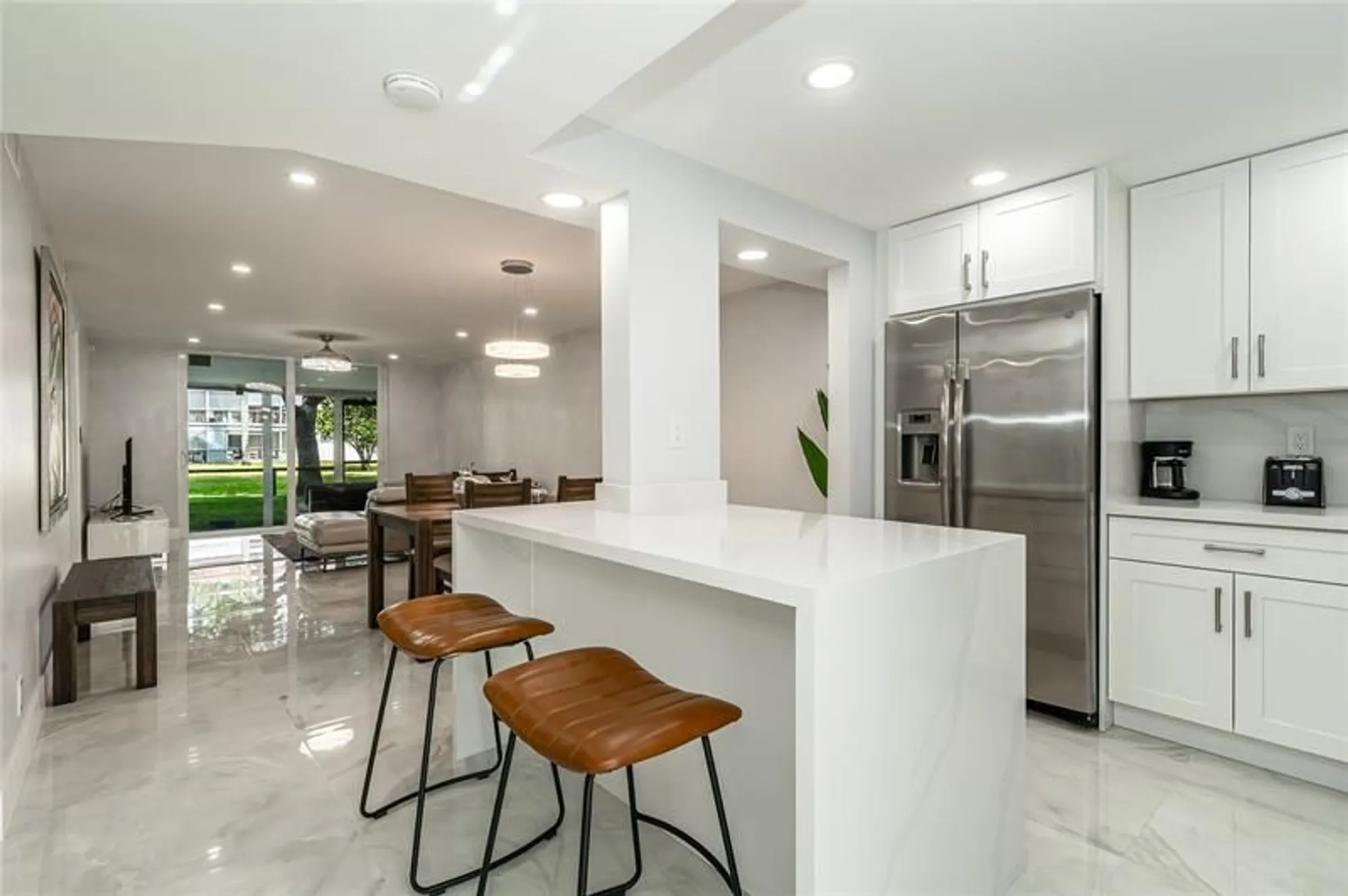 Property Slideshow image 12 of 63 | 9523 s hollybrook lake dr 102, Pembroke Pines, FL, 33025