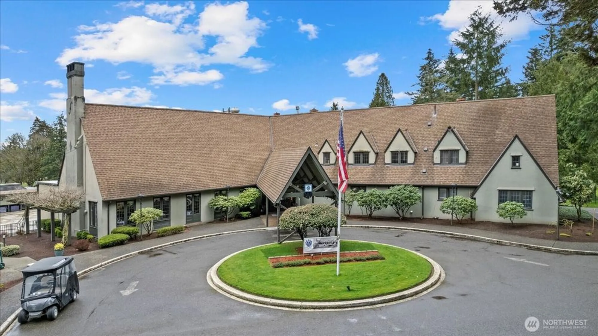 Property Slideshow image 29 of 38 | 10743 glen acres dr s # 10743, Seattle, WA, 98168
