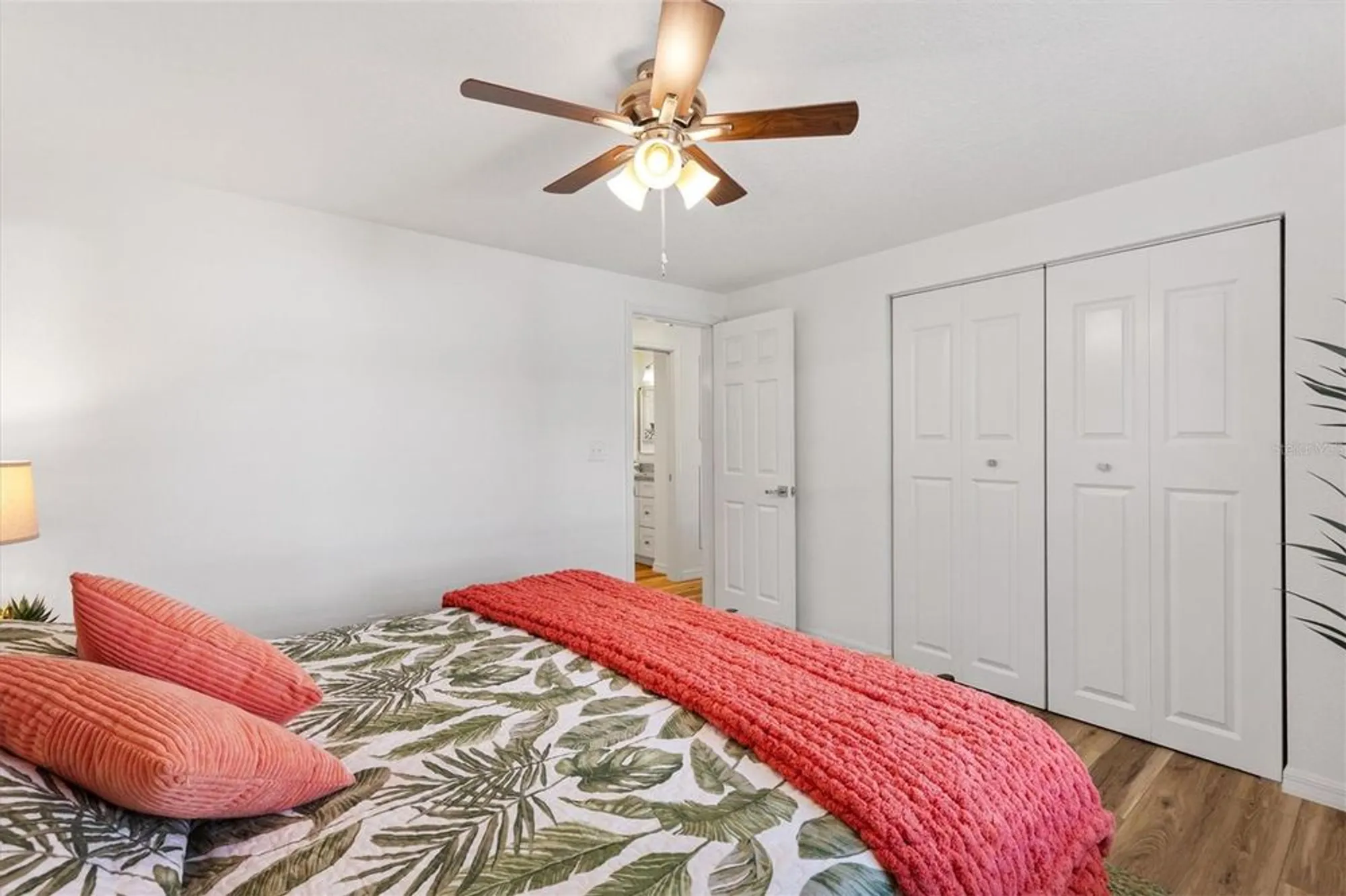 Property Slideshow image 12 of 32 | 1421 e schwartz blvd, The Villages, FL, 32159