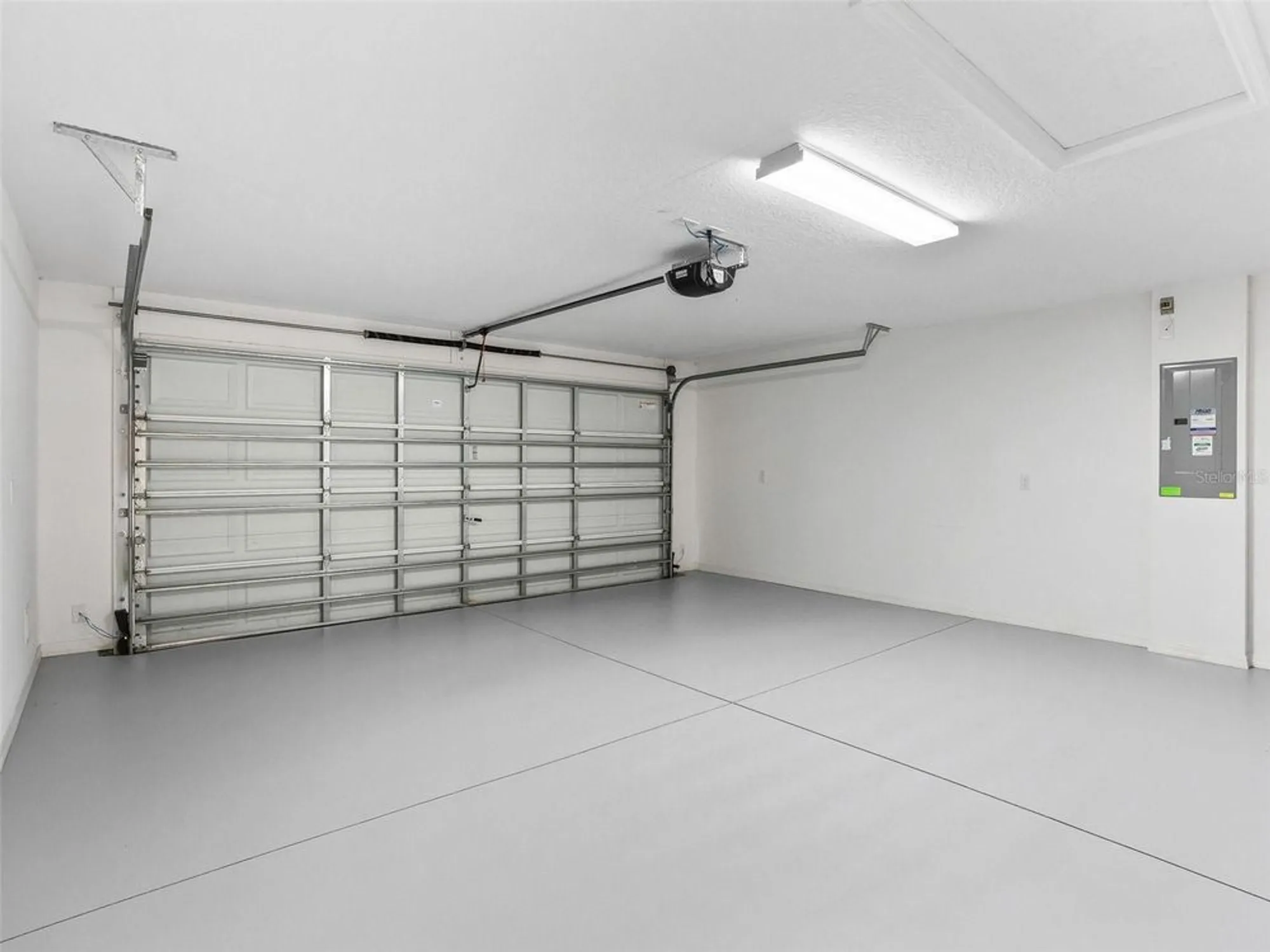 Property Slideshow image 32 of 42 | 2046 dalecroft trl, The Villages, FL, 32162