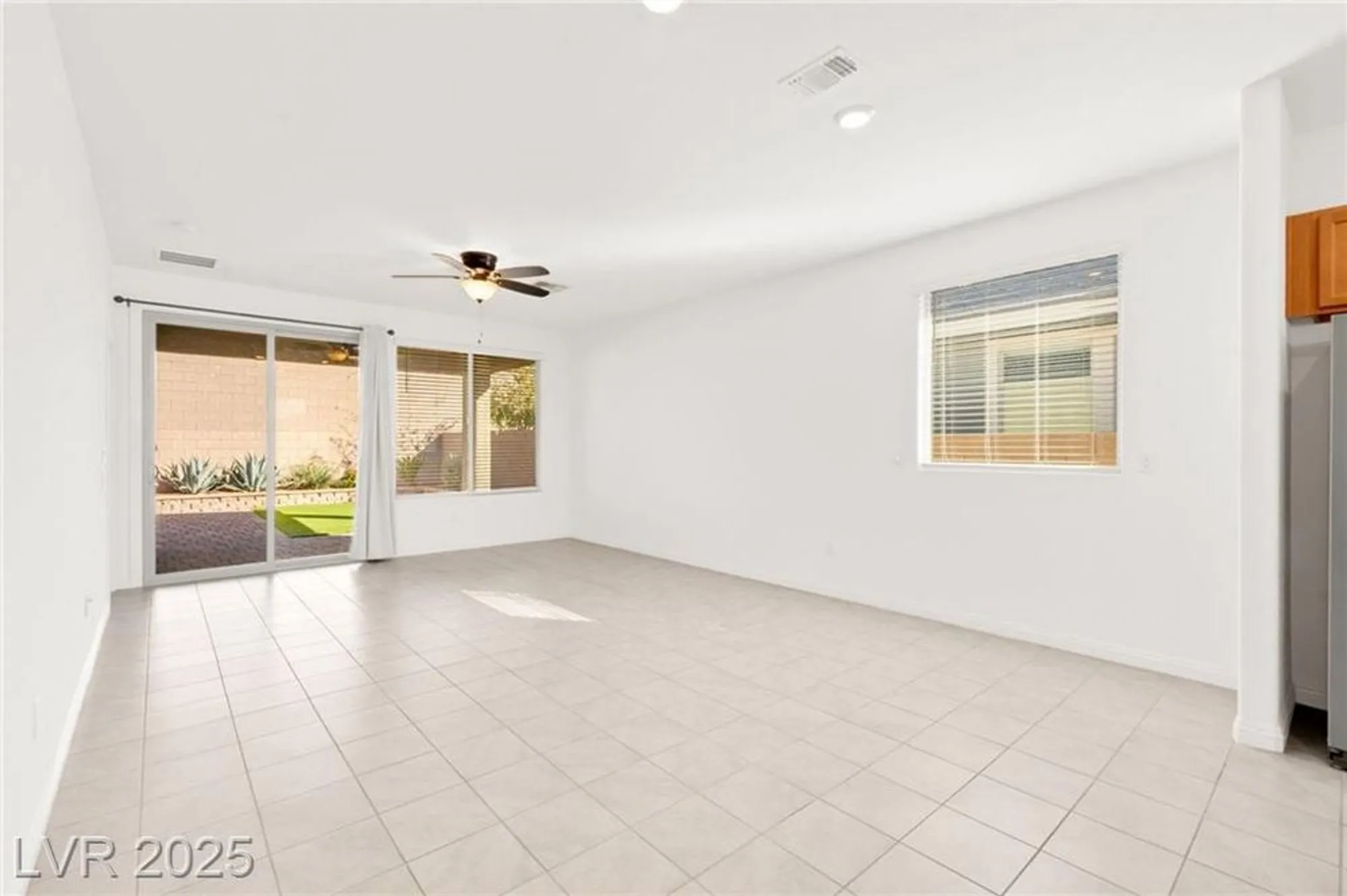 Property Slideshow image 9 of 29 | 2384 albury ave, North Las Vegas, NV, 89086