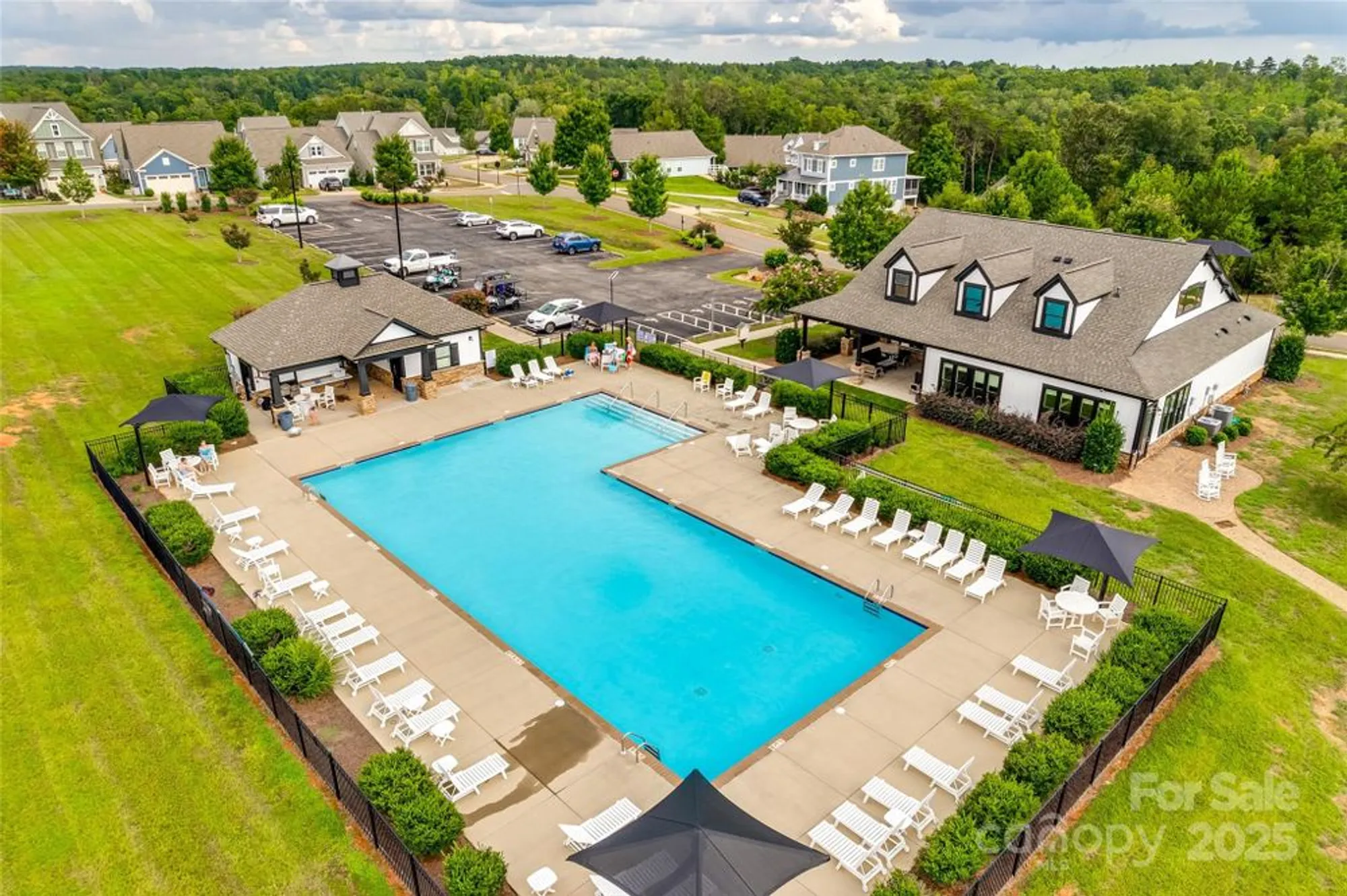 Property Slideshow image 38 of 47 | 24604 blue heron cir, Lancaster, SC, 29720