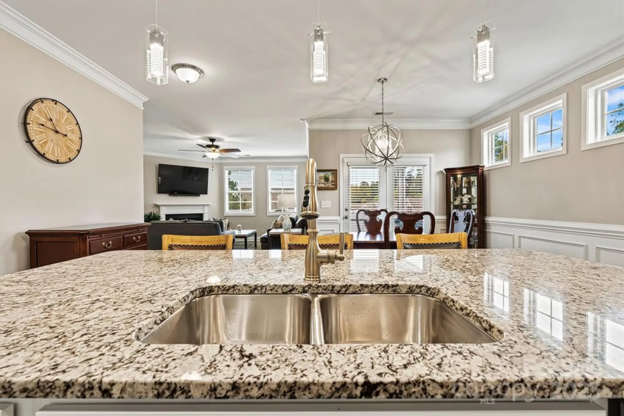 Property Slideshow image 13 of 45 | 3678 norman view dr, Sherrills Ford, NC, 28673