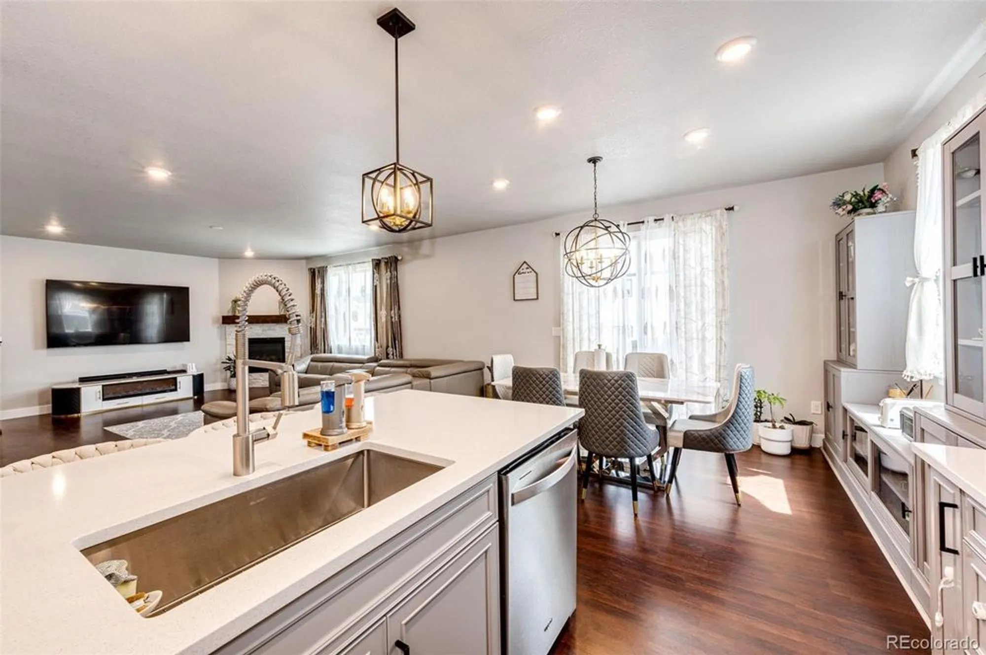 Property Slideshow image 16 of 44 | 3722 sandy vista trl, Castle Rock, CO, 80104