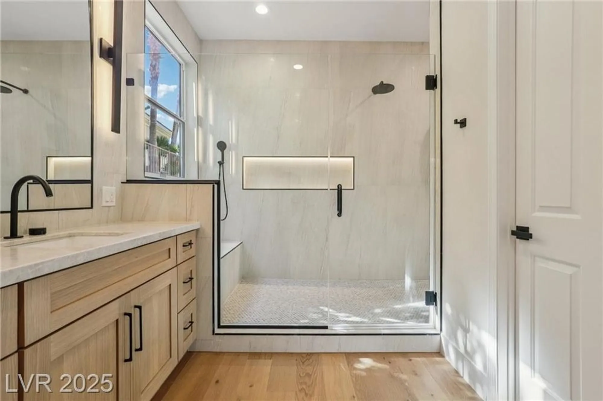 Property Slideshow image 39 of 82 | 2386 hardin ridge dr, Henderson, NV, 89052