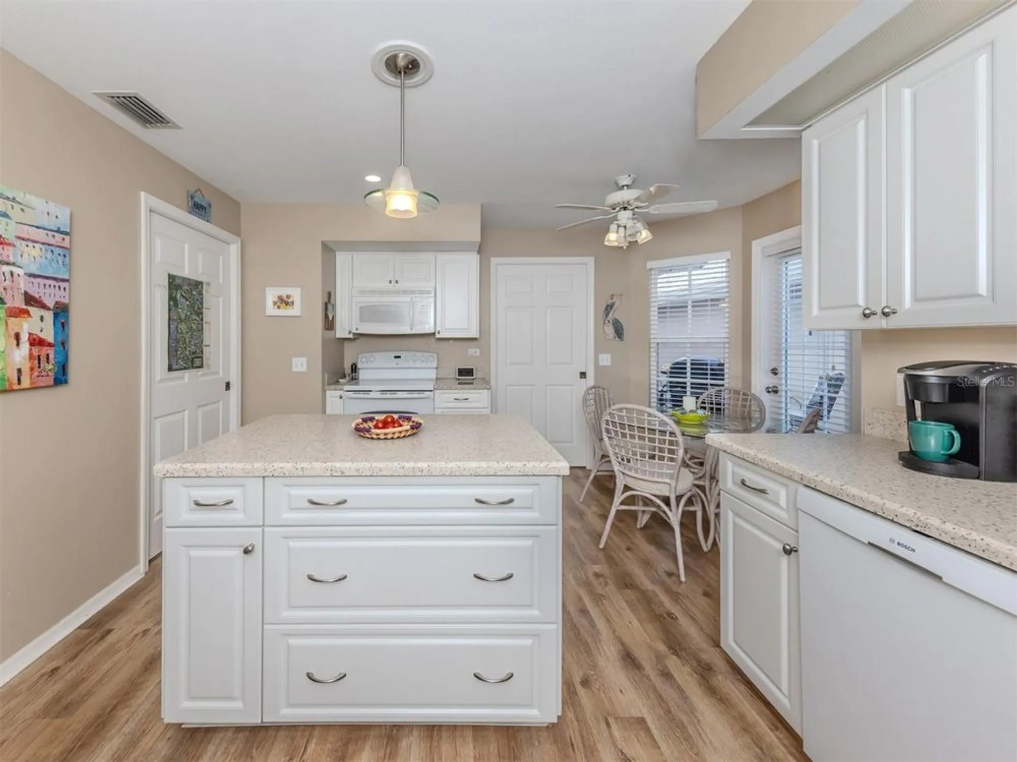 Property Slideshow image 19 of 40 | 579 clubside cir # 37, Venice, FL, 34293