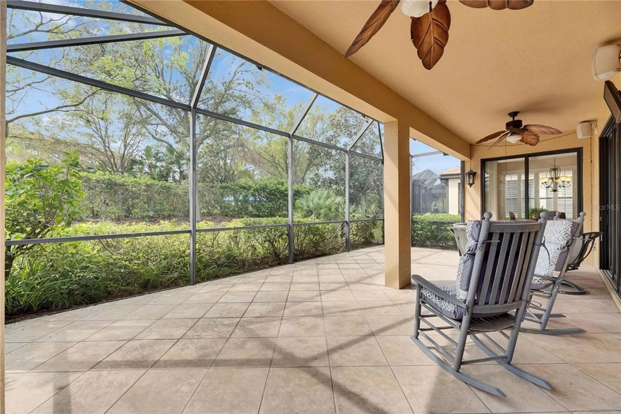 Property Slideshow image 49 of 97 | 144 silver falls dr, Apollo Beach, FL, 33572