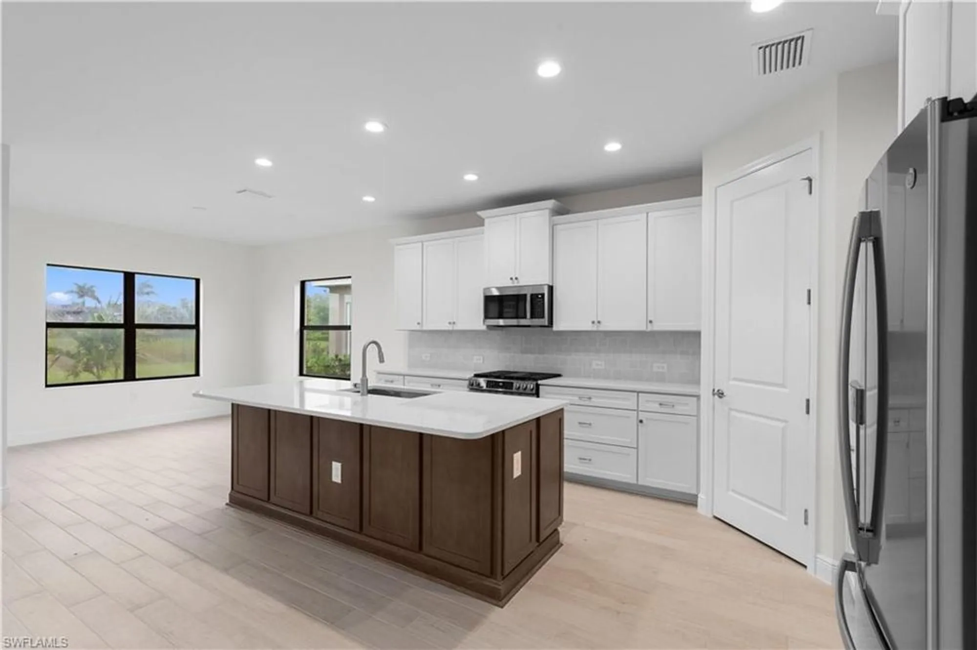 Property Slideshow image 12 of 33 | 13617 heritage preserve dr, Fort Myers, FL, 33905