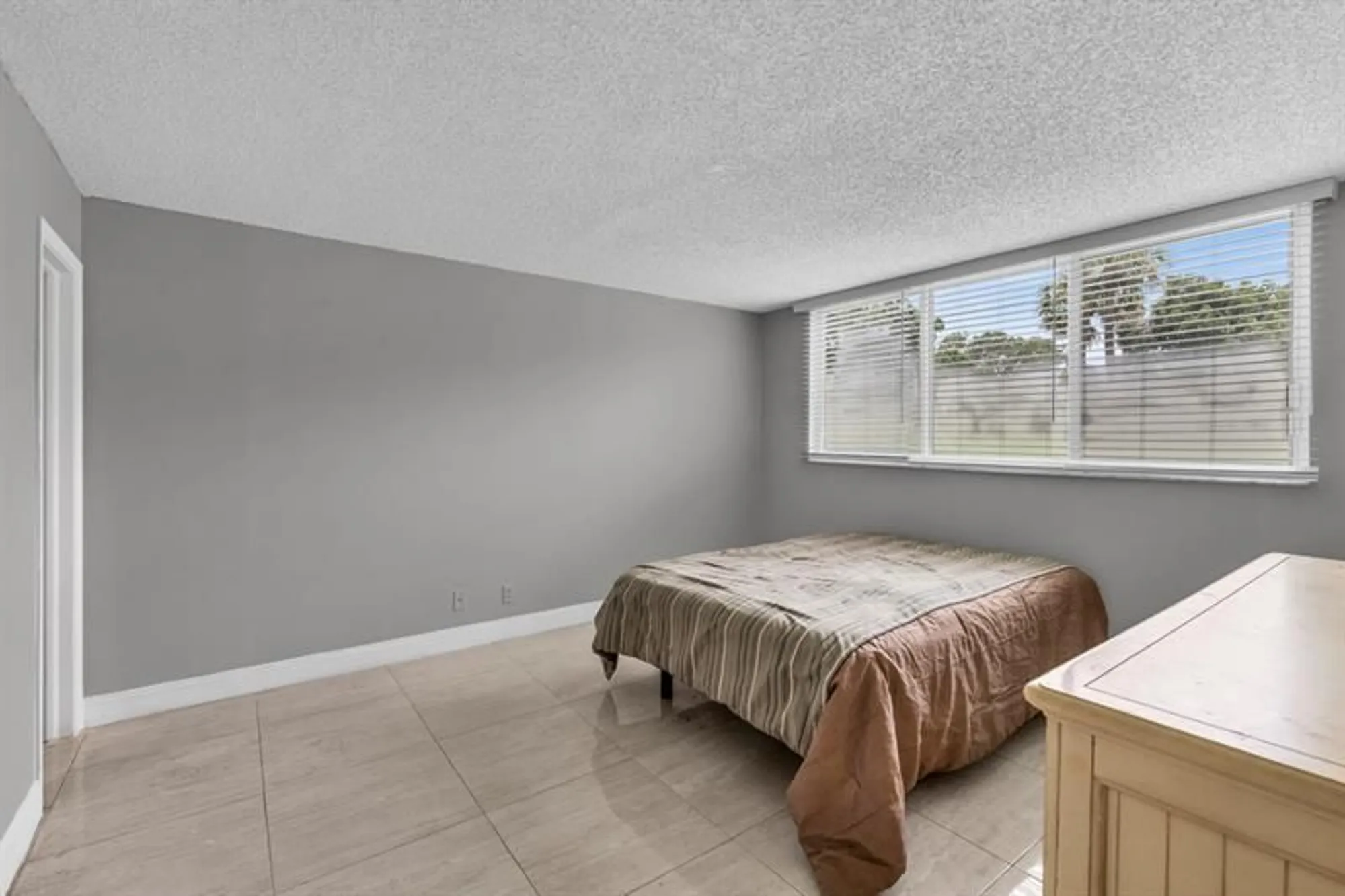 Property Slideshow image 23 of 50 | 8941 s hollybrook blvd apt 104, Pembroke Pines, FL, 33025