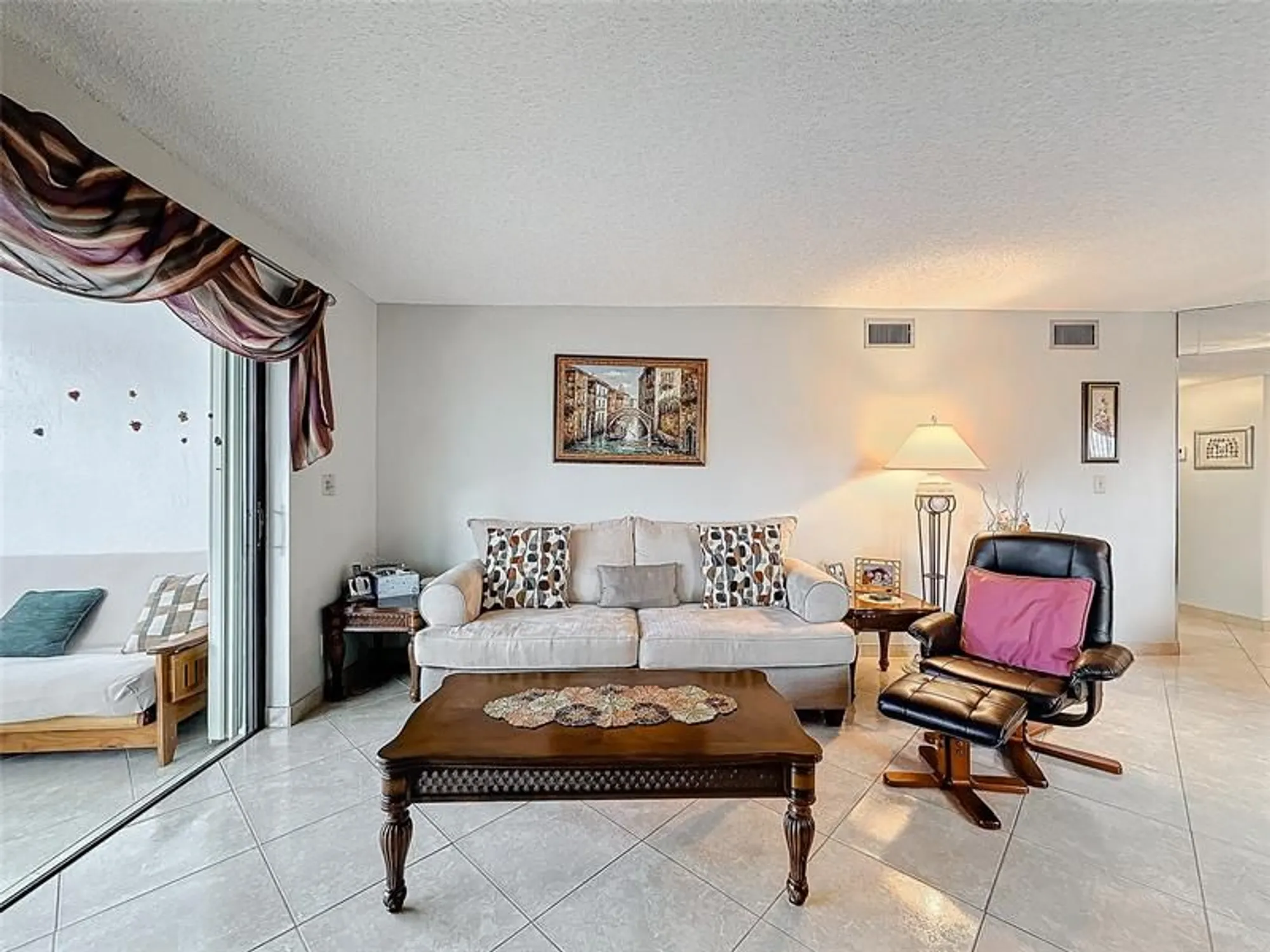 Property Slideshow image 26 of 62 | 4930 e sabal palm blvd 301, Tamarac, FL, 33319