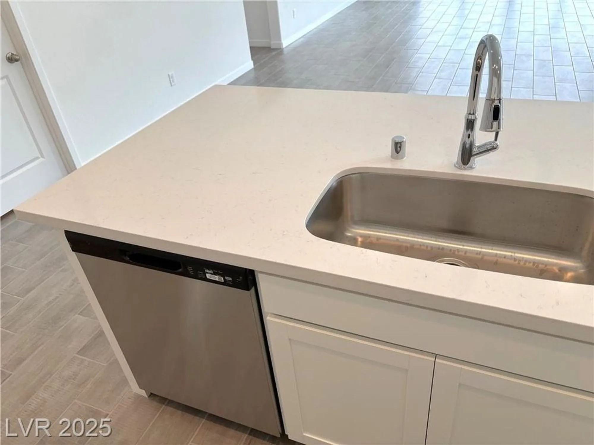 Property Slideshow image 14 of 30 | 4324 angel falls ct, Pahrump, NV, 89061