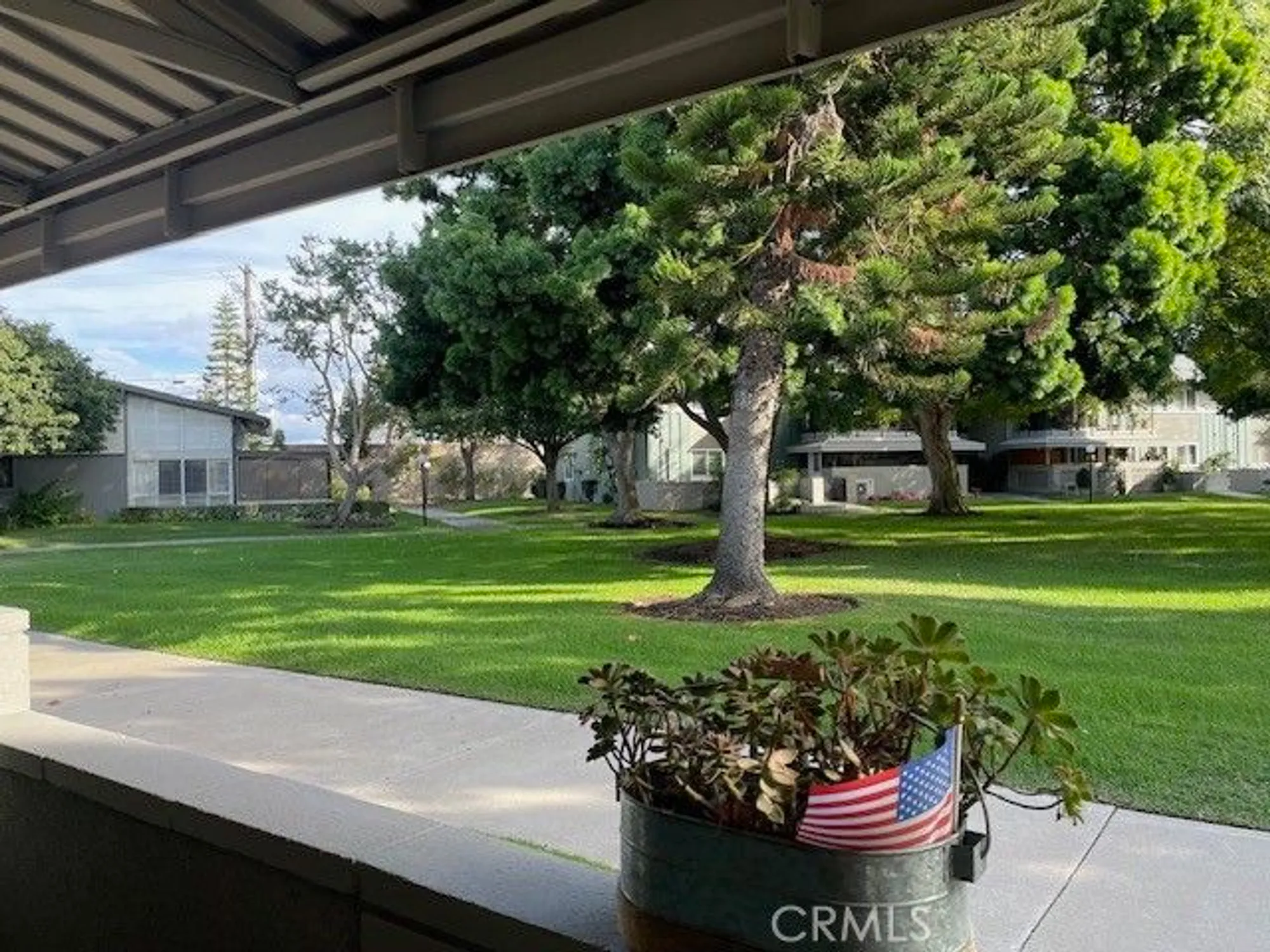 Property Slideshow image 25 of 27 | 13342 del monte dr apt 5g, Seal Beach, CA, 90740