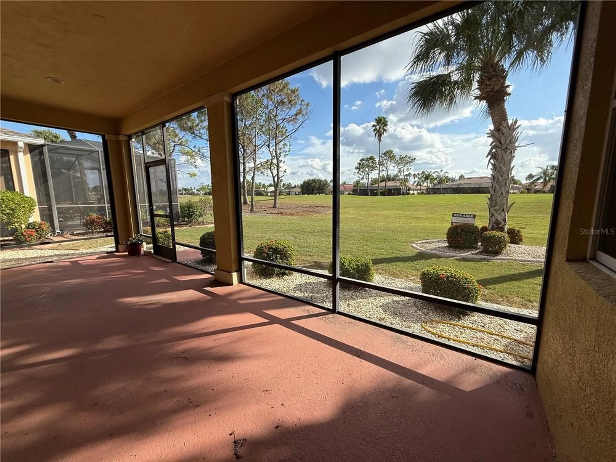 Property Slideshow image 25 of 31 | 446 noble faire dr, Sun City Center, FL, 33573