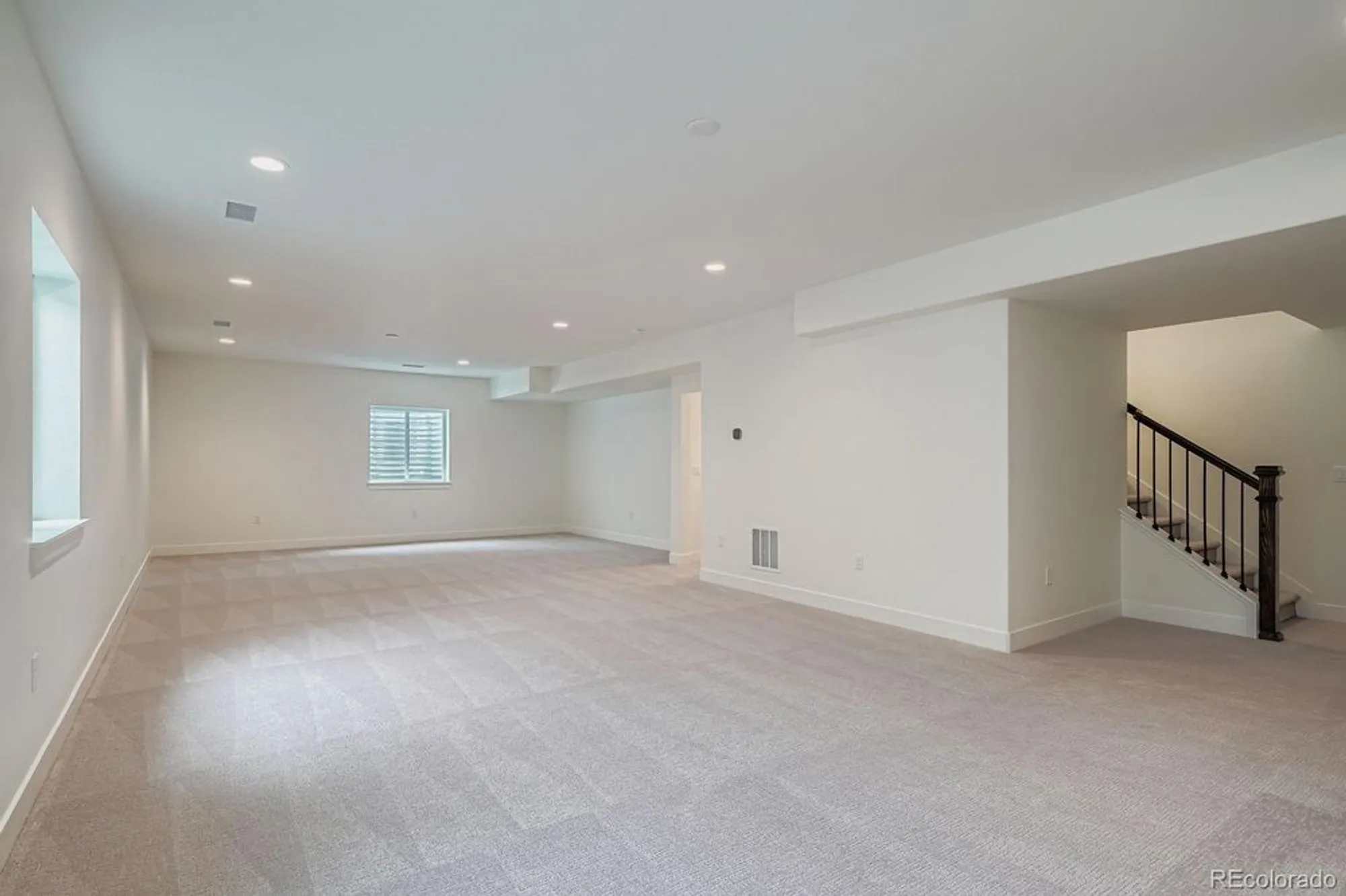 Property Slideshow image 23 of 28 | 8925 s riviera way, Aurora, CO, 80016