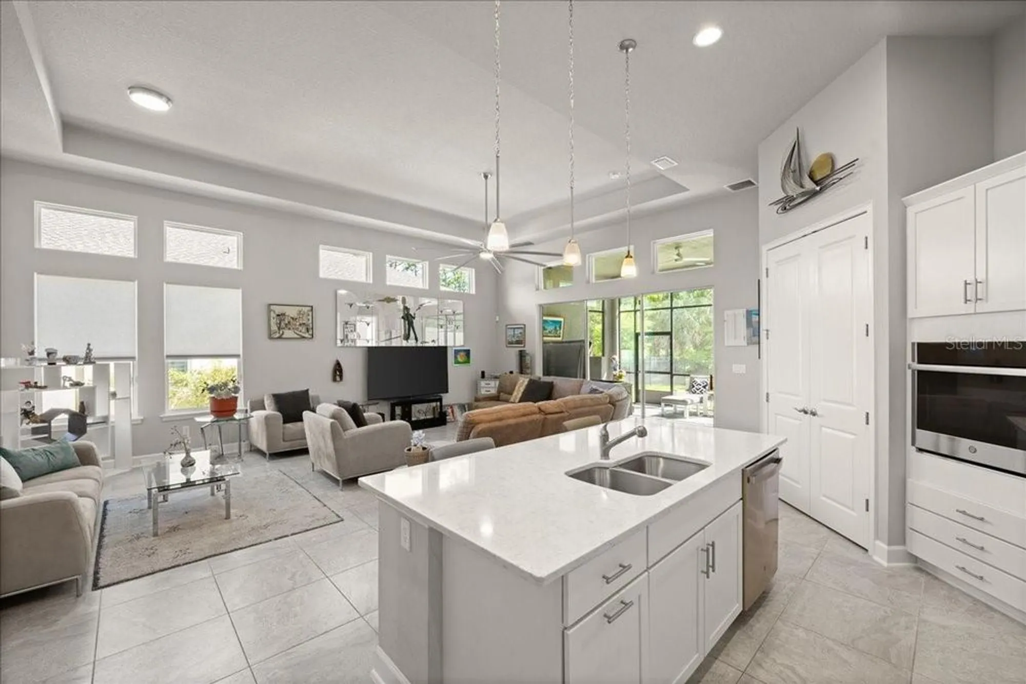 Property Slideshow image 9 of 67 | 827 creekwood dr, Ormond Beach, FL, 32174