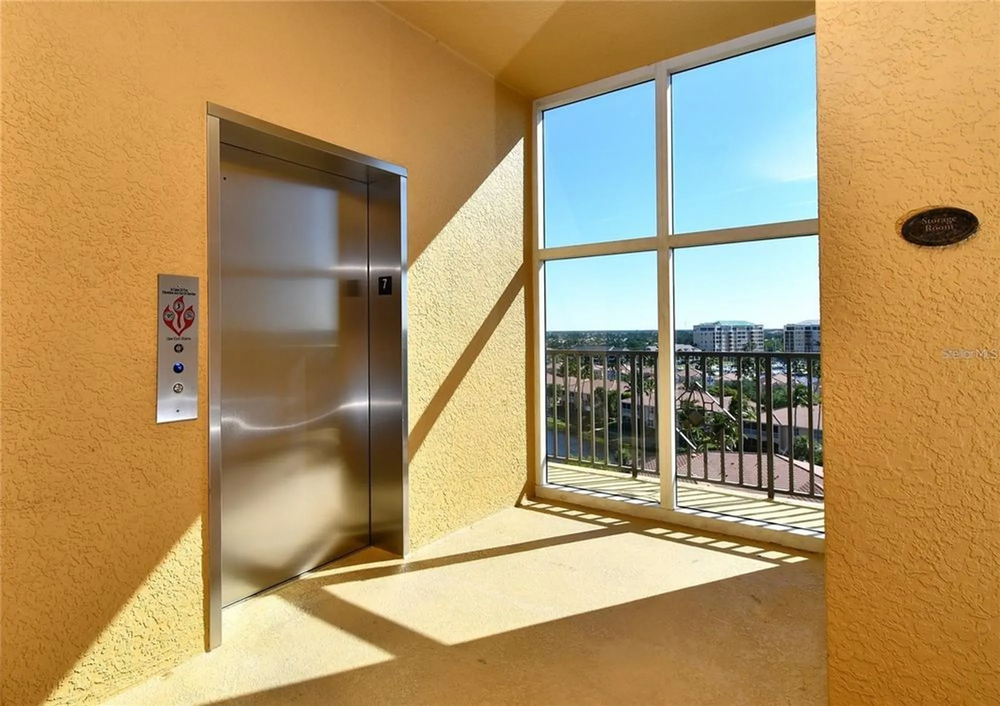 Property Slideshow image 7 of 52 | 3313 sunset key cir unit 705, Punta Gorda, FL, 33955