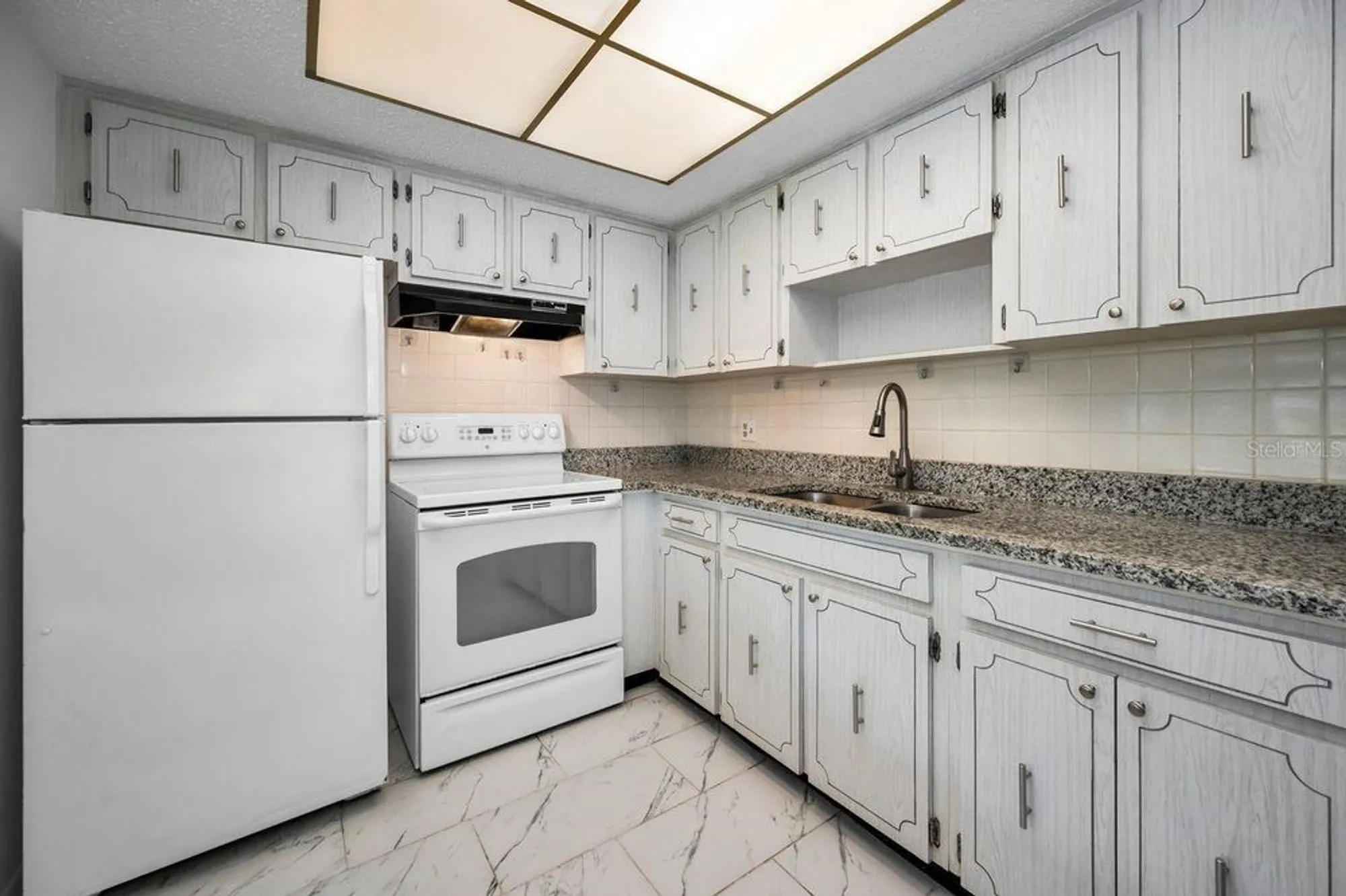 Property Slideshow image 7 of 46 | 860 virginia st 105, Dunedin, FL, 34698