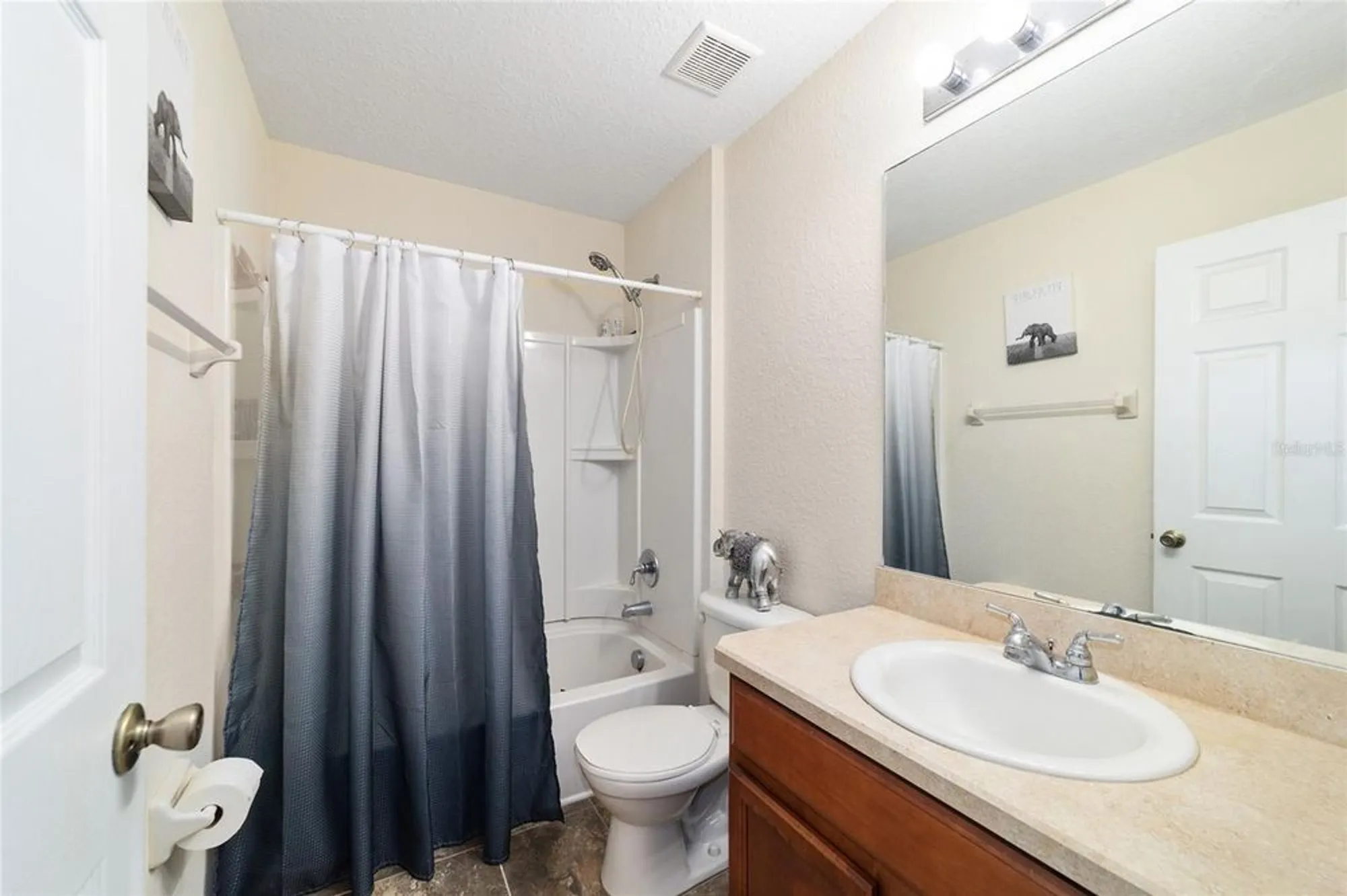 Property Slideshow image 21 of 54 | 12312 ne 48th loop, Oxford, FL, 34484