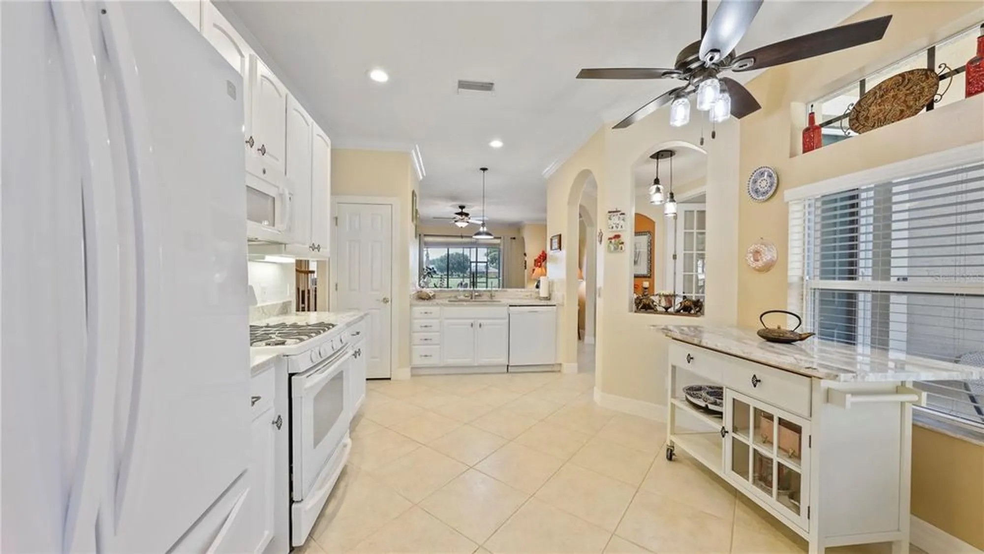 Property Slideshow image 7 of 61 | 13213 palmilla cir, Dade City, FL, 33525