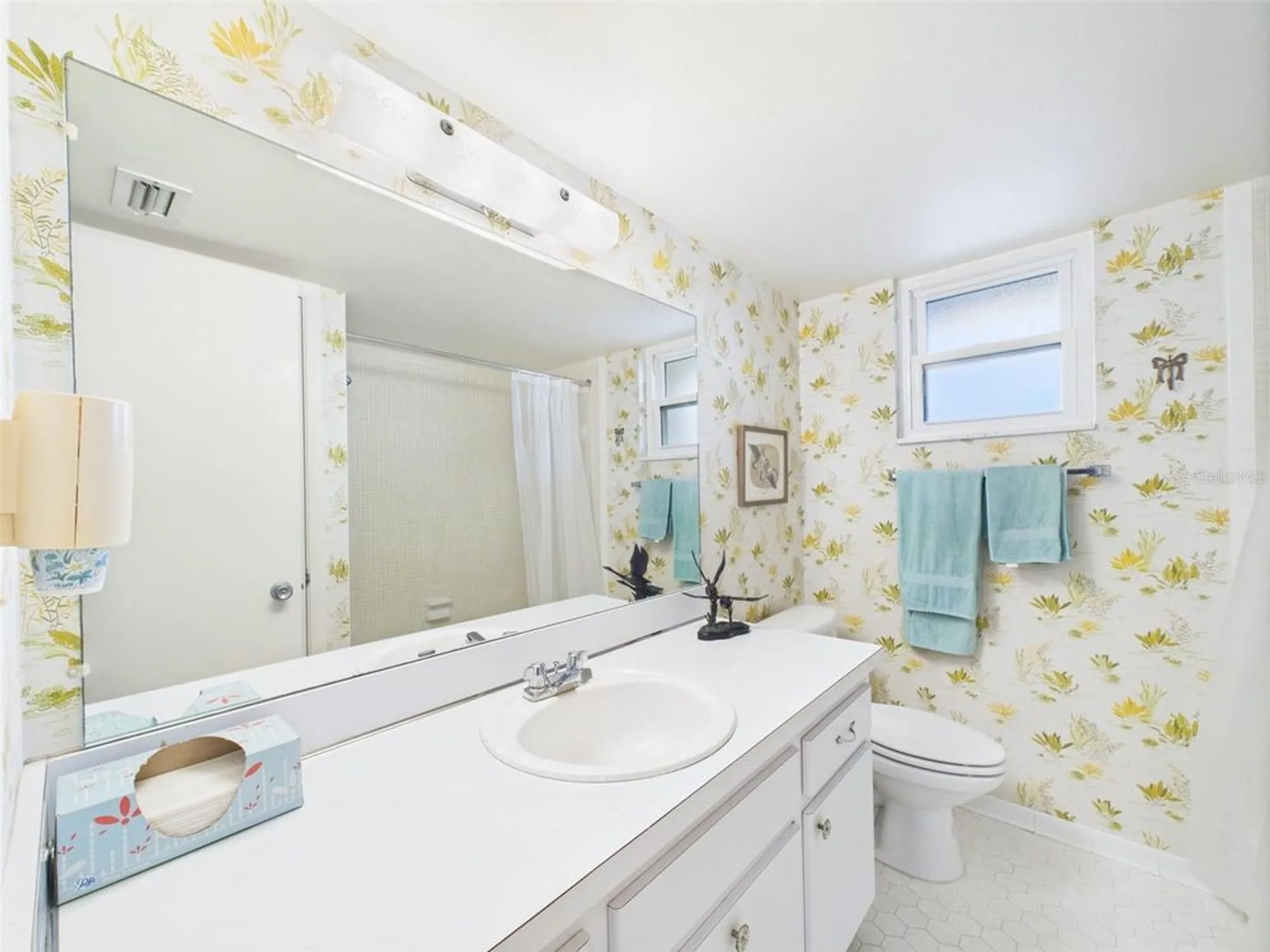 Property Slideshow image 21 of 65 | 700 mirror ter 702, Winter Haven, FL, 33881