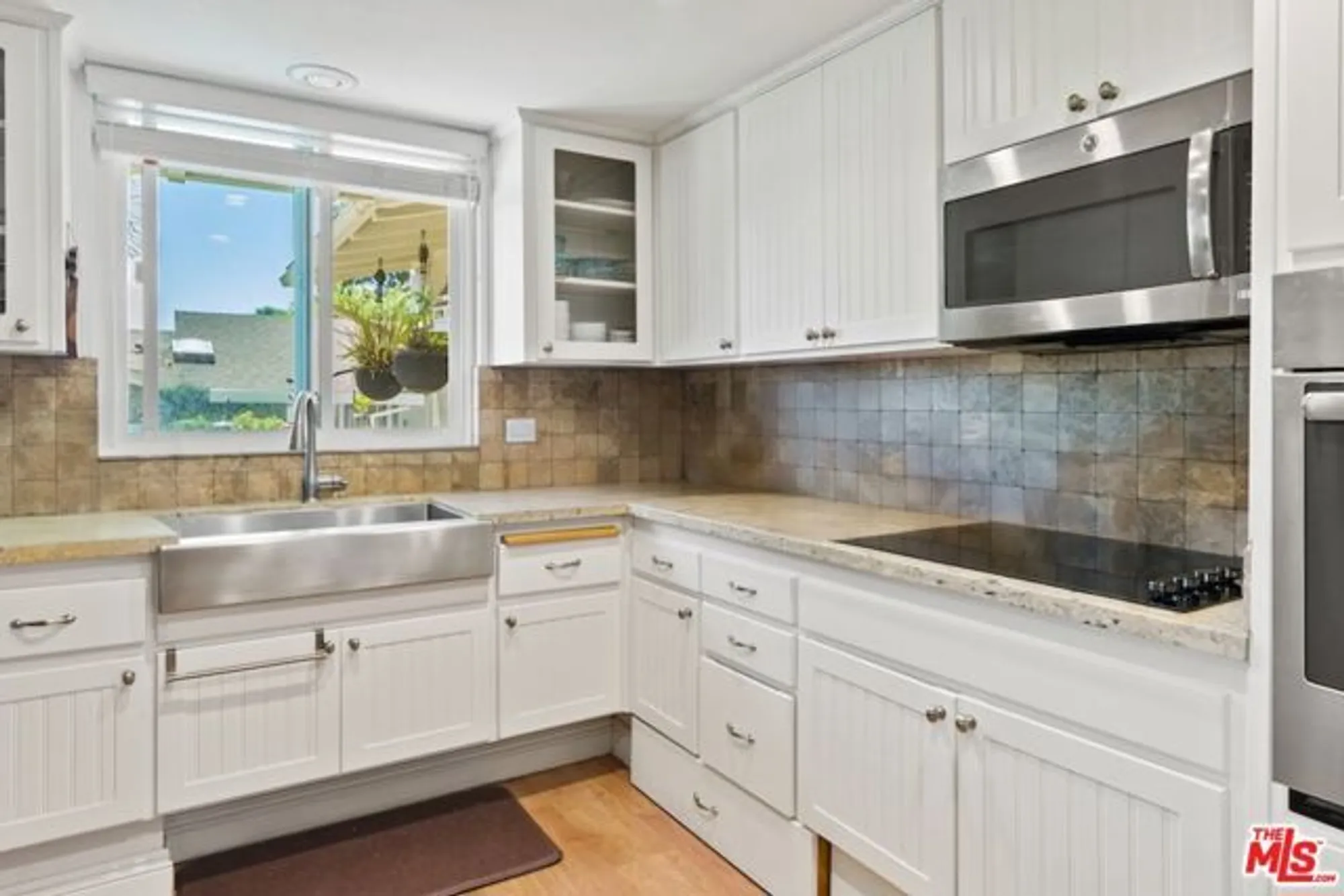 Property Slideshow image 8 of 22 | 395 avenida castilla b, Laguna Woods, CA, 92637