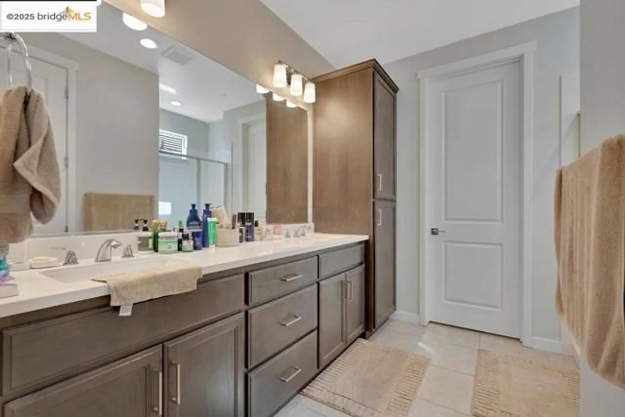 Property Slideshow image 20 of 27 | 2323 espana ln, Rio Vista, CA, 94571