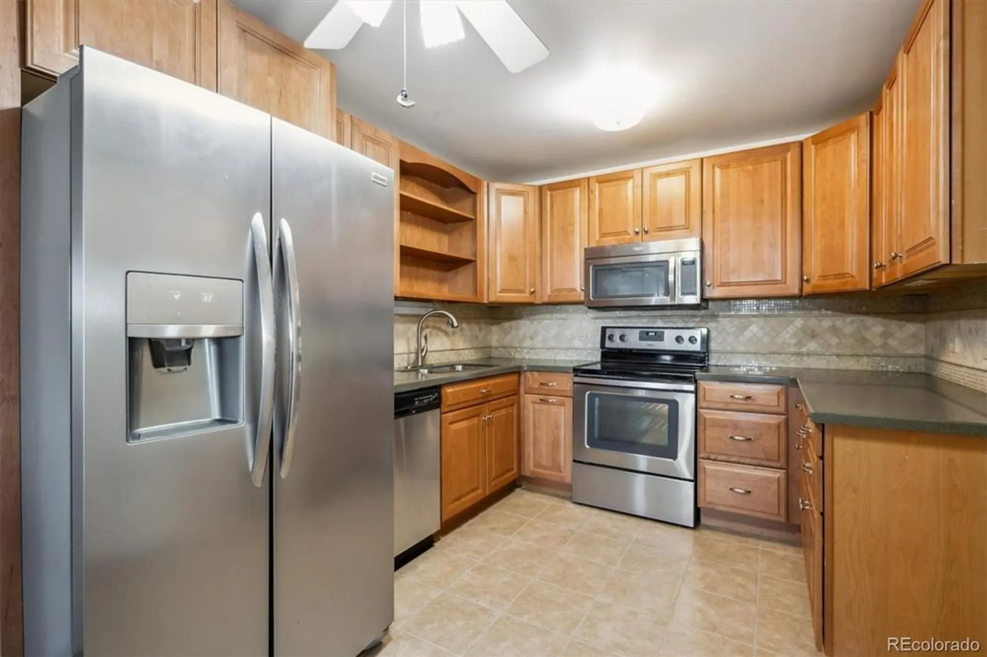 Property Slideshow image 5 of 31 | 725 s alton way unit 7d, Denver, CO, 80247