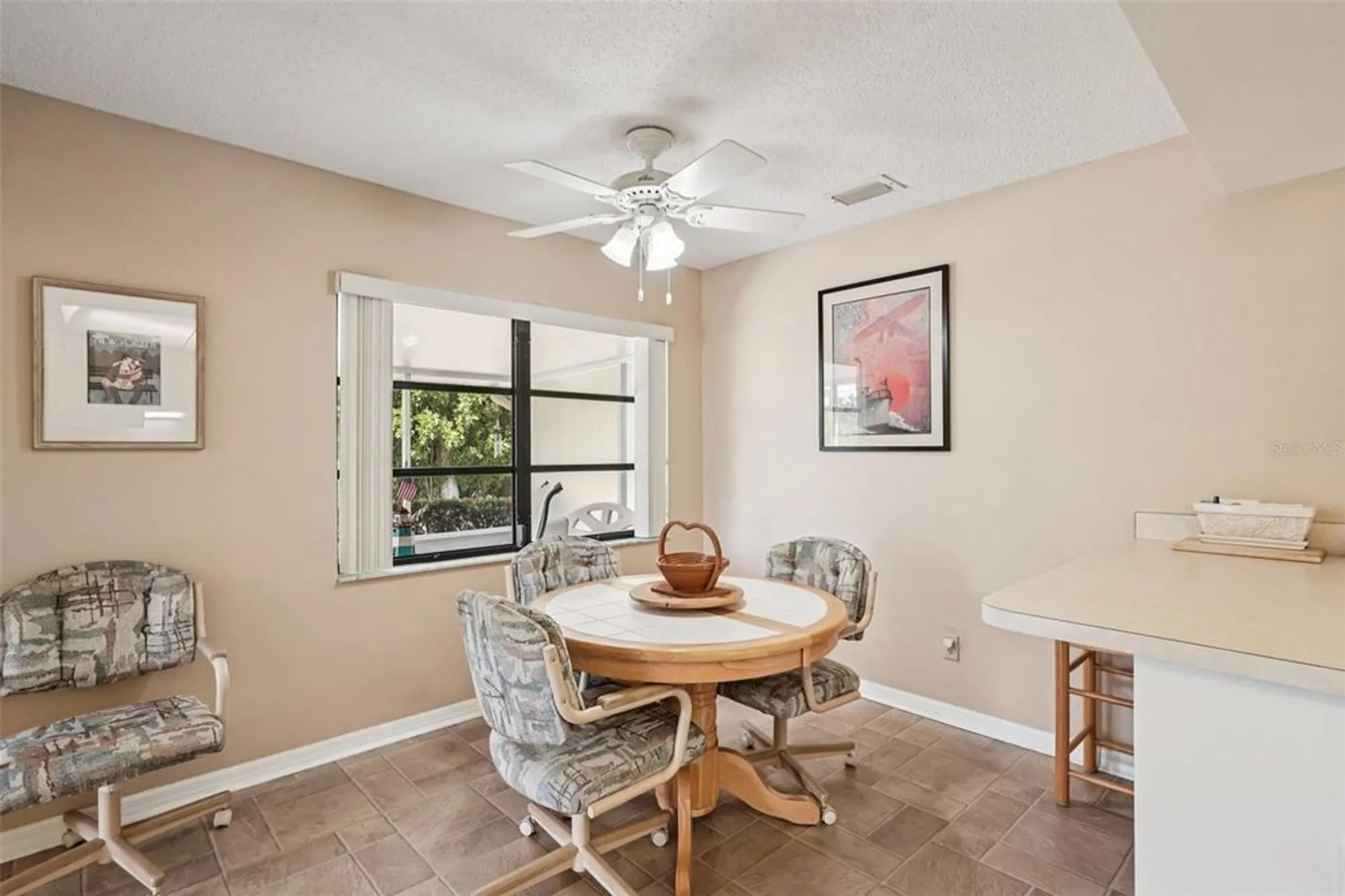 Property Slideshow image 12 of 55 | 1805 new bedford dr, Sun City Center, FL, 33573