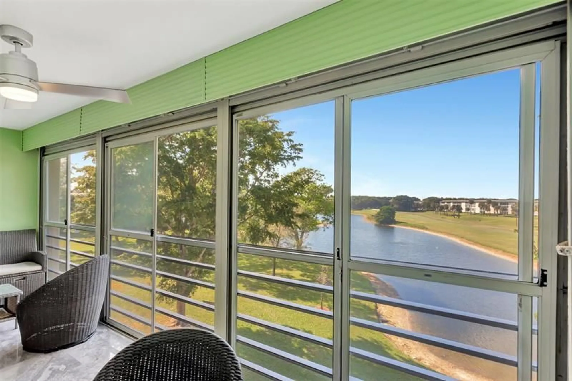 Property Slideshow image 21 of 71 | 2903 victoria cir o4, Coconut Creek, FL, 33066