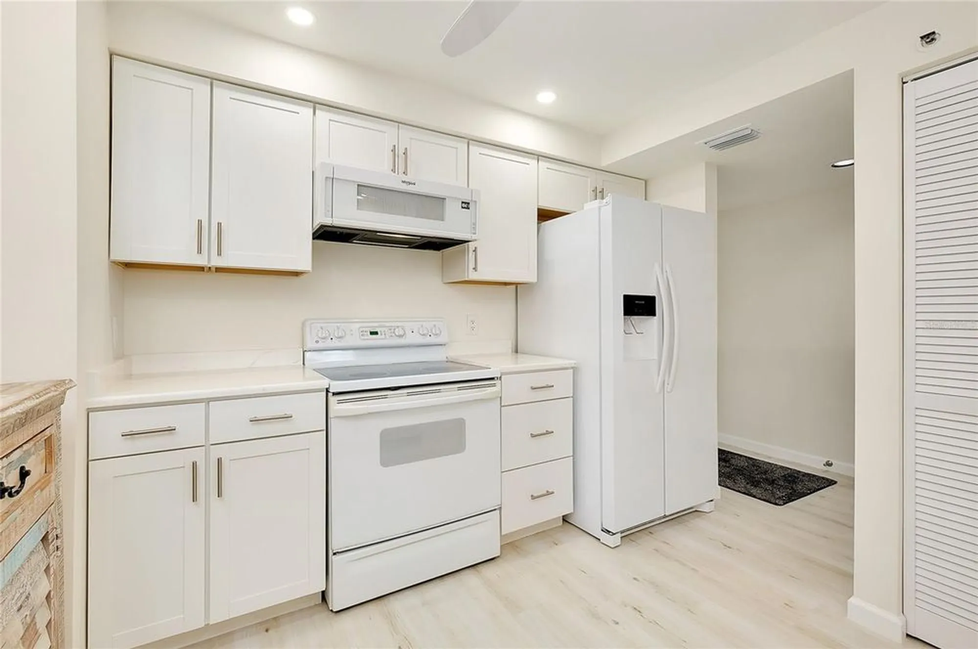 Property Slideshow image 20 of 90 | 929 wexford blvd # 929, Venice, FL, 34293