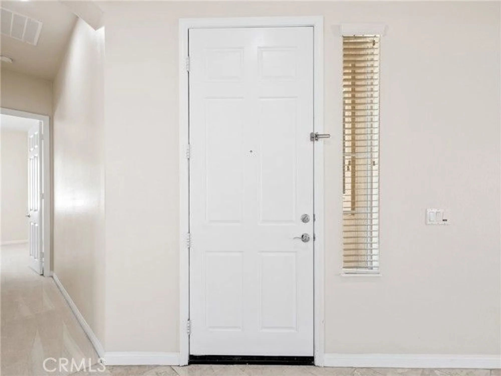 Property Slideshow image 7 of 38 | 19301 galloping hill rd, Apple Valley, CA, 92308