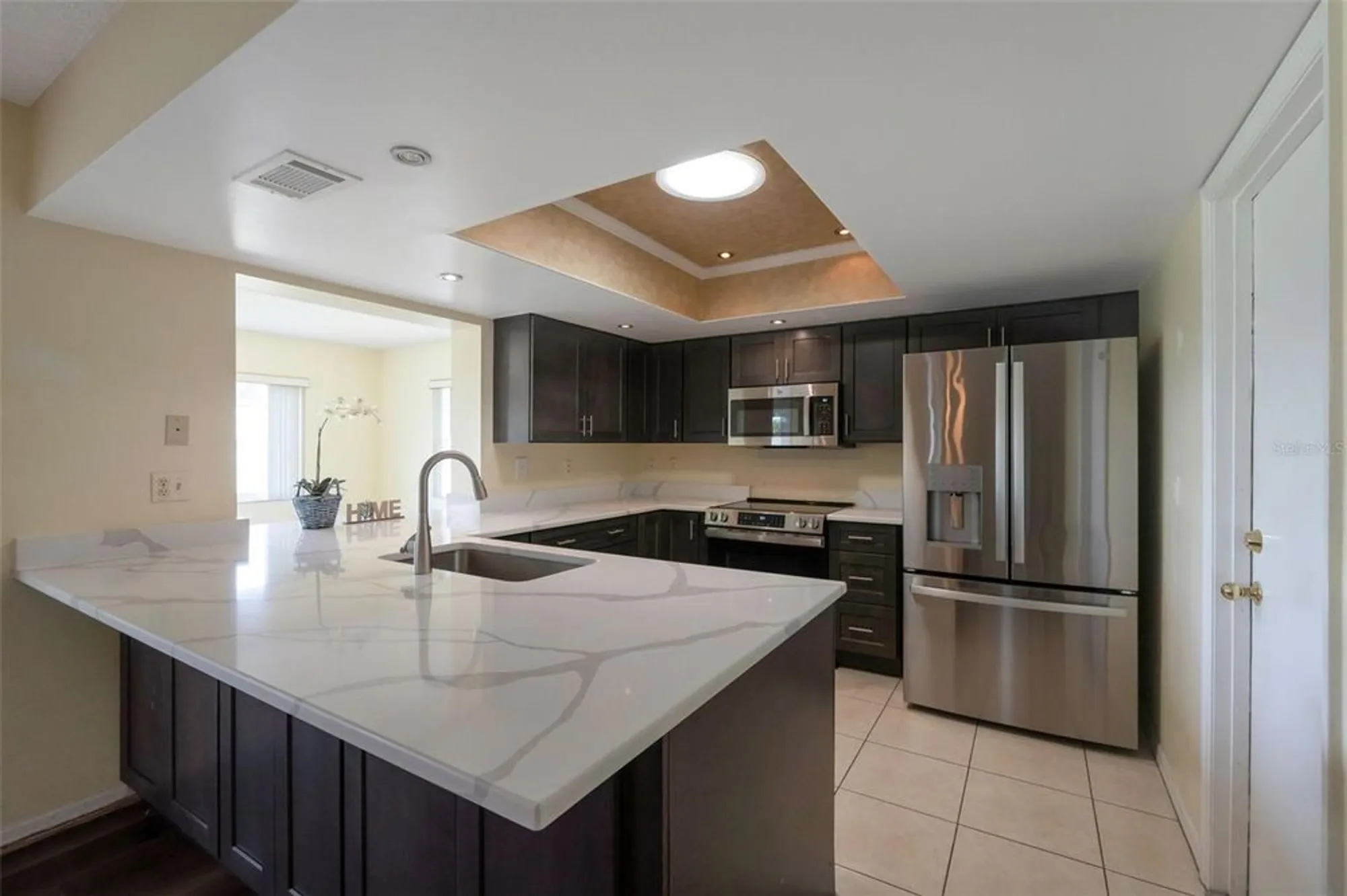 Property Slideshow image 7 of 33 | 1005 harefield cir # 43, Sun City Center, FL, 33573